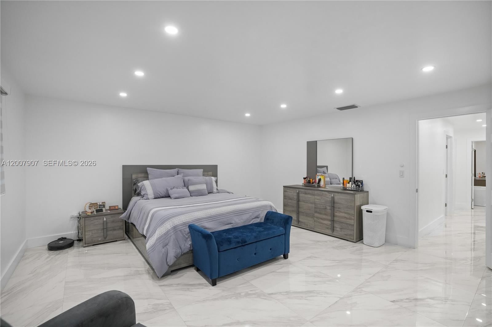 Real estate property located at 14005 17th Ter, Miami-dade, Miche Gardens, Miami, FL