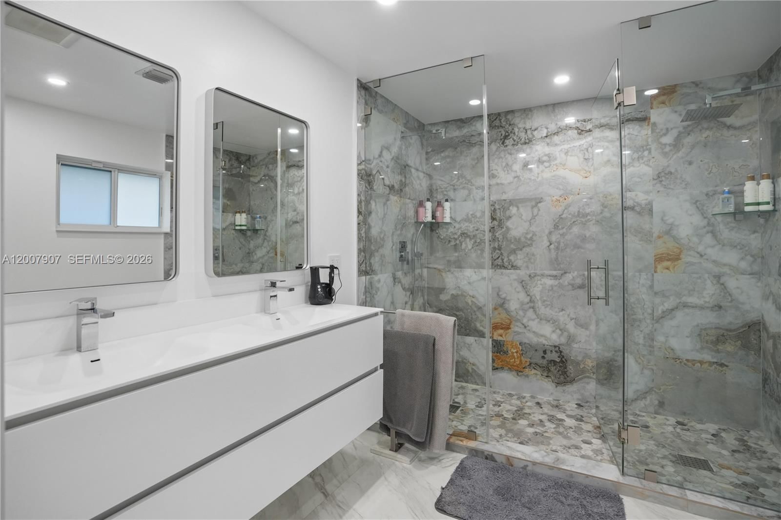 Real estate property located at 14005 17th Ter, Miami-dade, Miche Gardens, Miami, FL