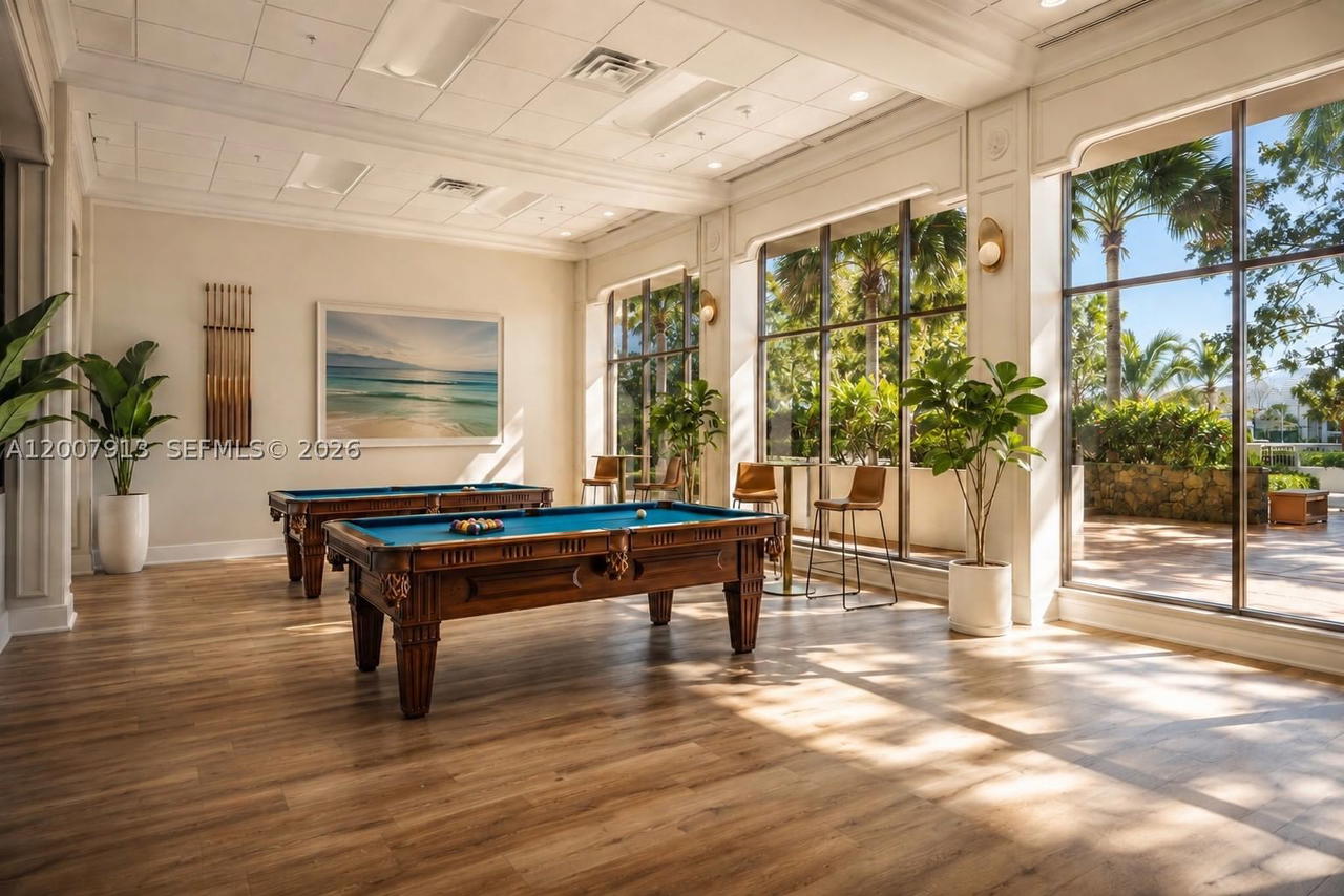 Real estate property located at 5600 Collins Ave #15B, Miami-dade, 5600 Condo, Miami Beach, FL