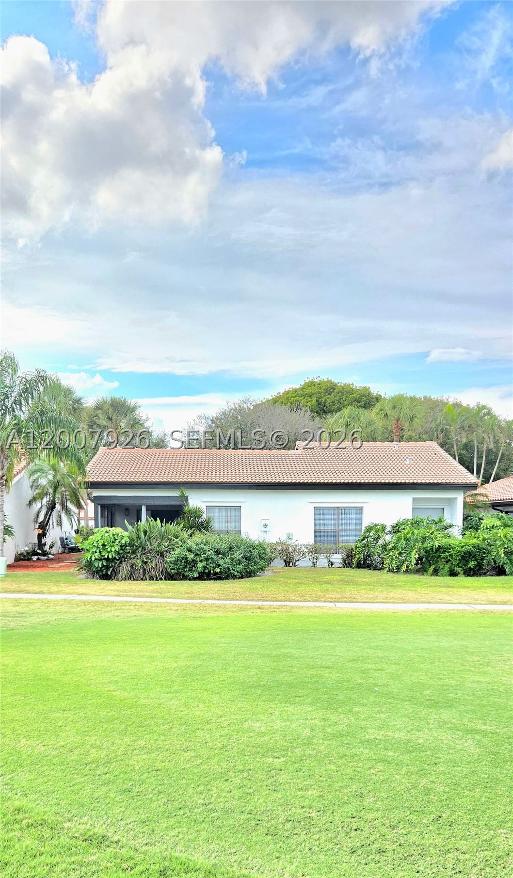 Real estate property located at 5551 Lakeview Mews Dr, Palm Beach, Villas Of Green Glen Ii-b, Boynton Beach, FL