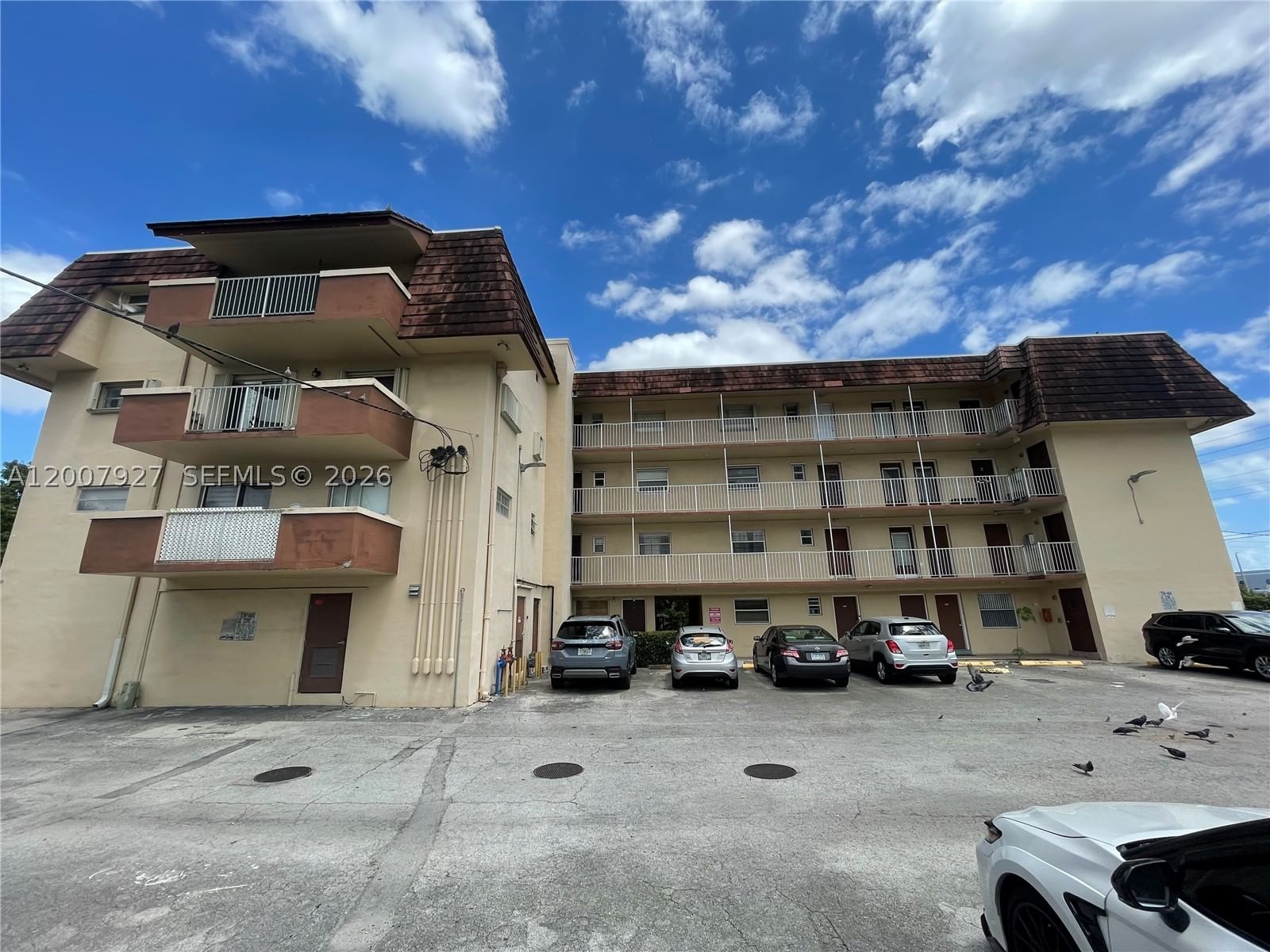 Real estate property located at 680 Miller Dr W401, Miami-dade, Springs Towers Condo, Miami Springs, FL