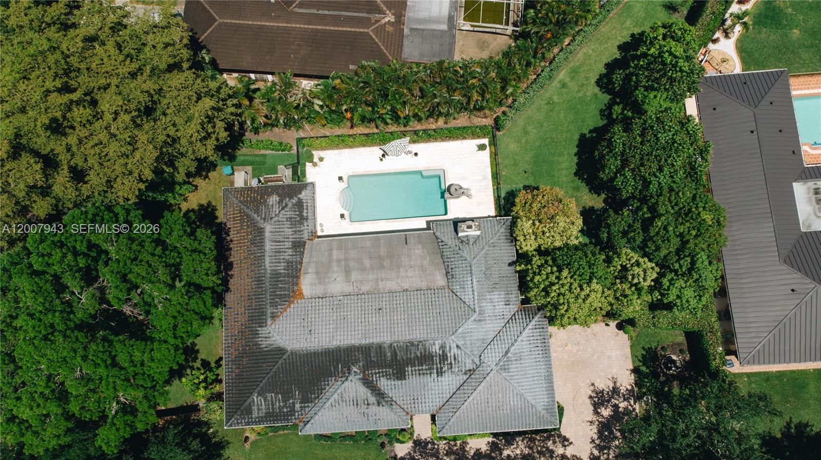 Real estate property located at 16241 Troon Cir, Miami-dade, Miami Lakes - Loch Lomond, Miami Lakes, FL