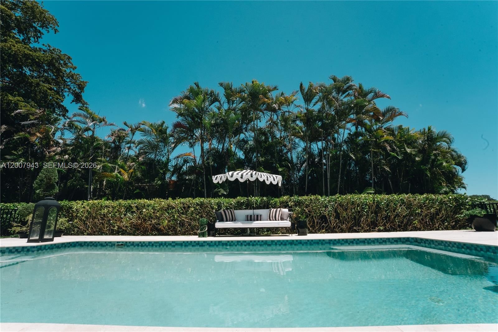 Real estate property located at 16241 Troon Cir, Miami-dade, Miami Lakes - Loch Lomond, Miami Lakes, FL