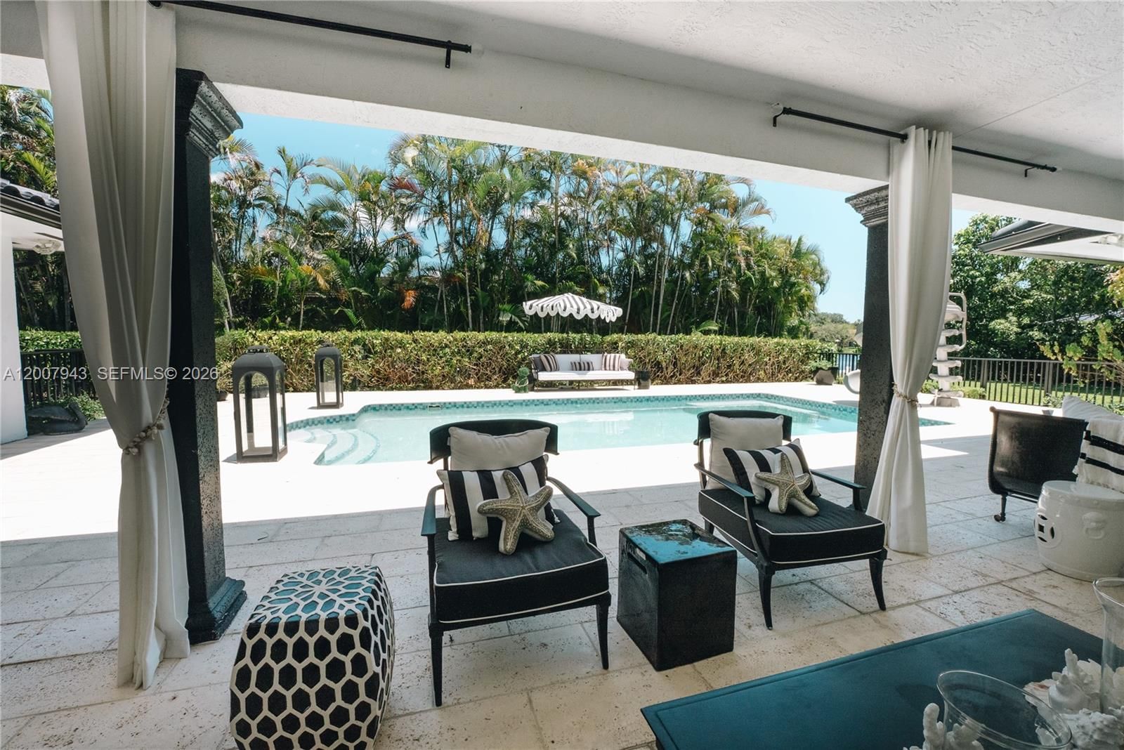 Real estate property located at 16241 Troon Cir, Miami-dade, Miami Lakes - Loch Lomond, Miami Lakes, FL