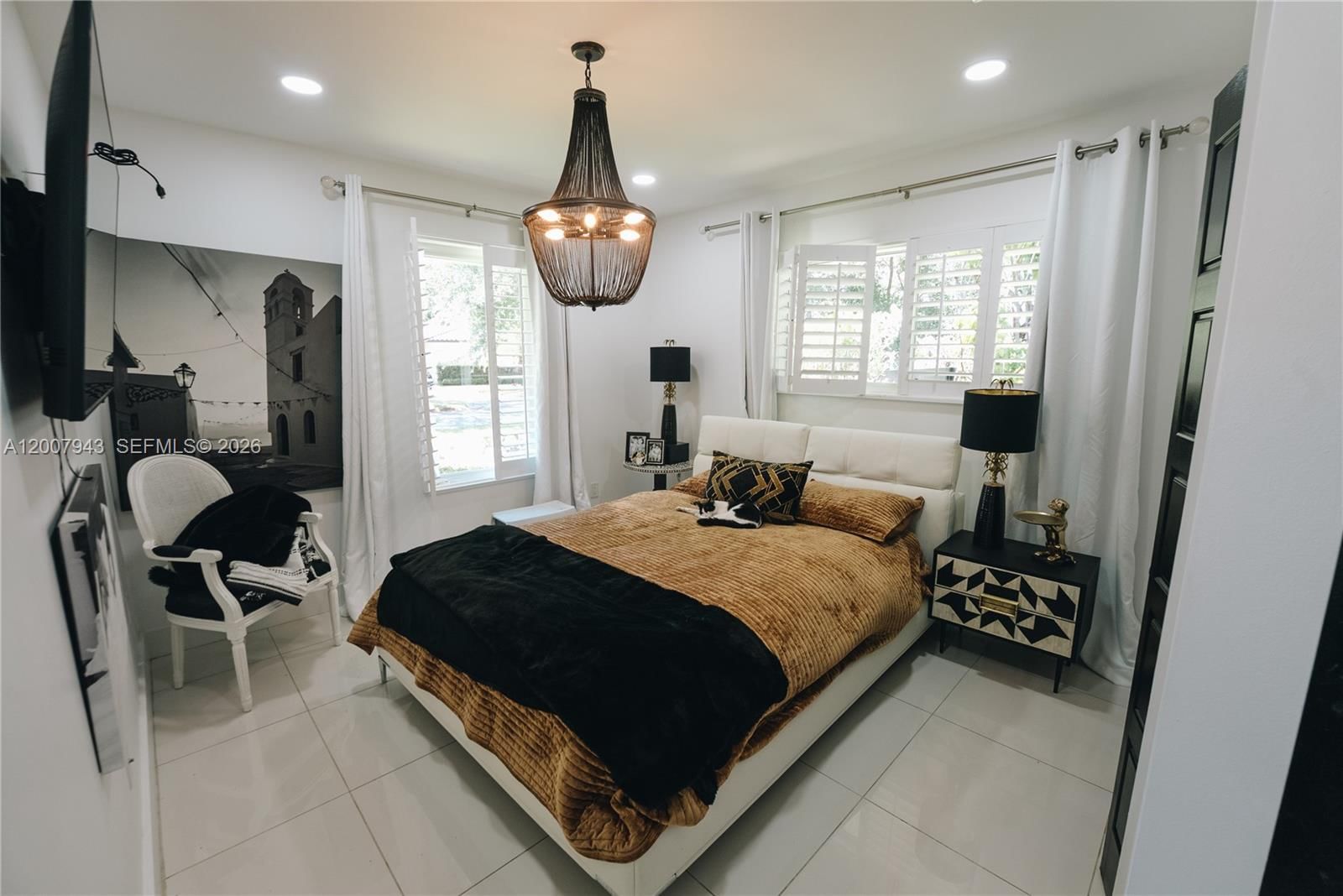 Real estate property located at 16241 Troon Cir, Miami-dade, Miami Lakes - Loch Lomond, Miami Lakes, FL