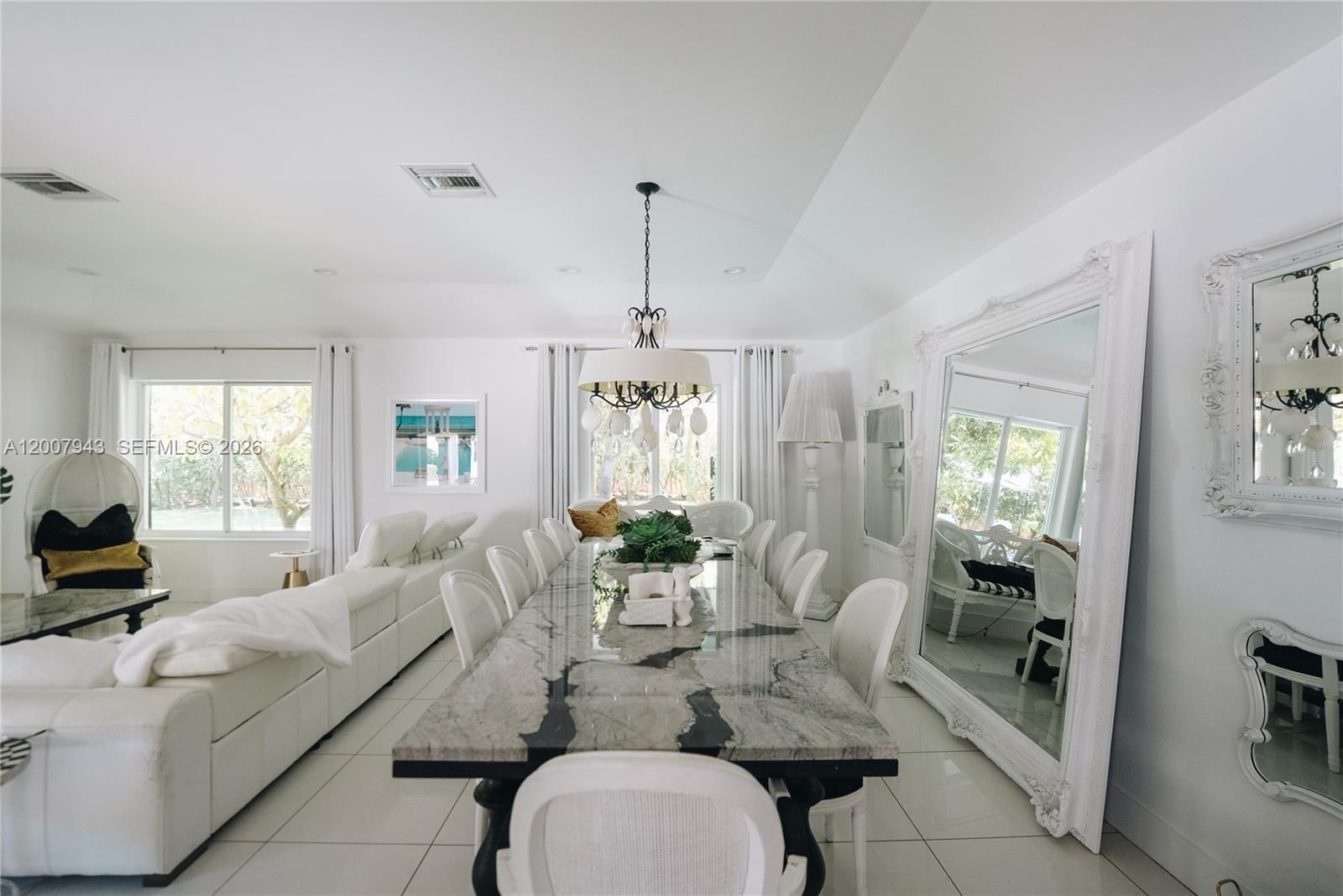 Real estate property located at 16241 Troon Cir, Miami-dade, Miami Lakes - Loch Lomond, Miami Lakes, FL