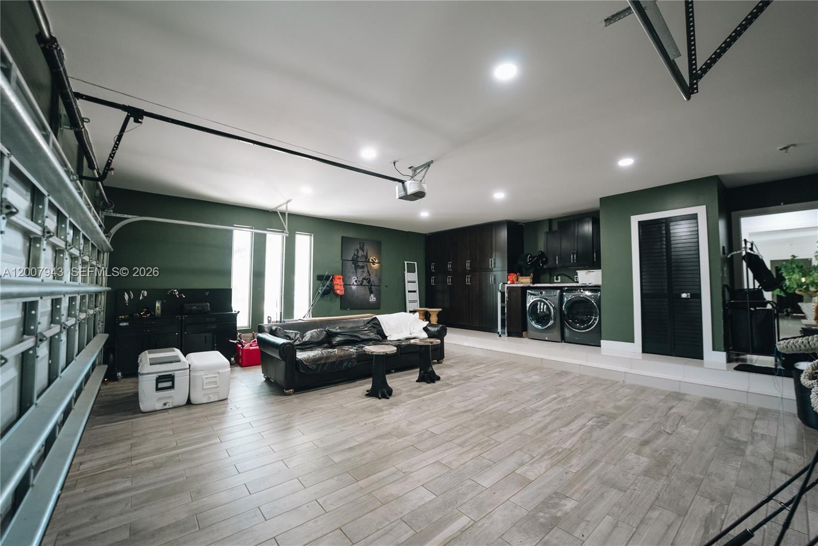 Real estate property located at 16241 Troon Cir, Miami-dade, Miami Lakes - Loch Lomond, Miami Lakes, FL