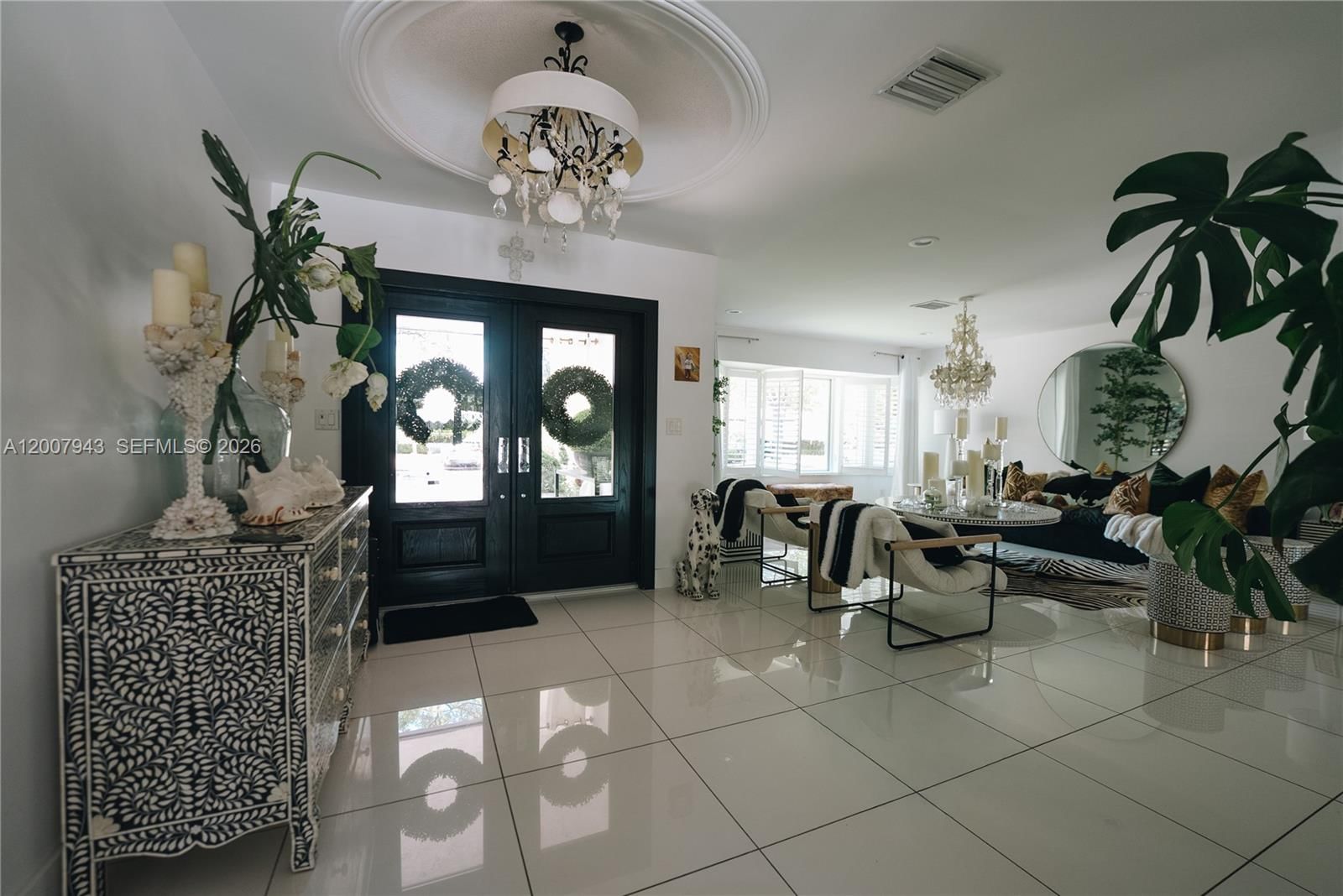 Real estate property located at 16241 Troon Cir, Miami-dade, Miami Lakes - Loch Lomond, Miami Lakes, FL