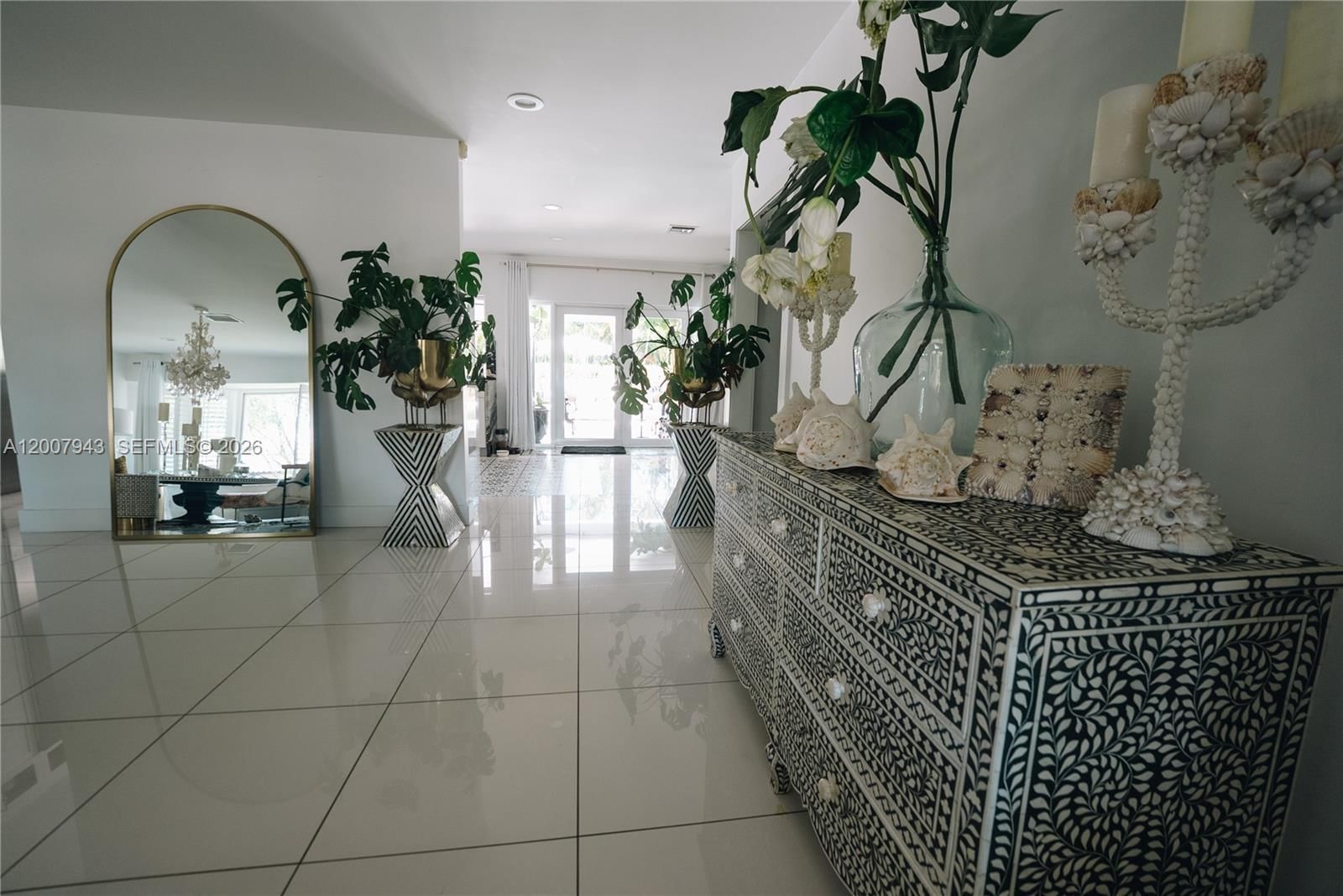 Real estate property located at 16241 Troon Cir, Miami-dade, Miami Lakes - Loch Lomond, Miami Lakes, FL