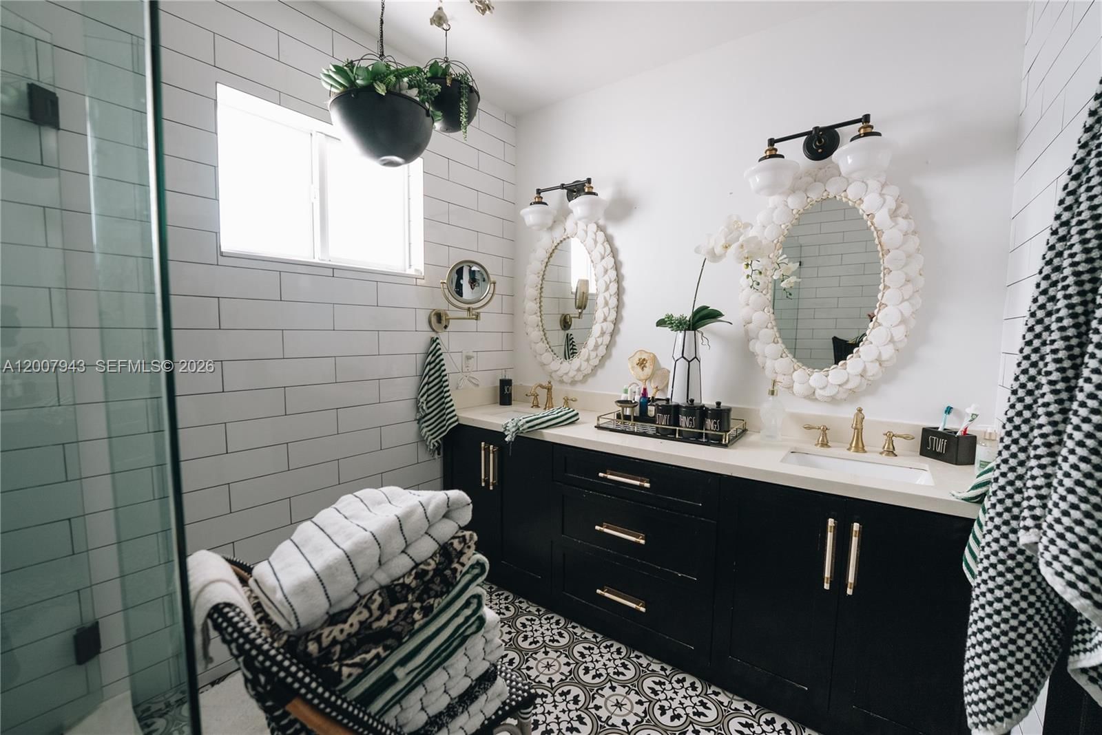 Real estate property located at 16241 Troon Cir, Miami-dade, Miami Lakes - Loch Lomond, Miami Lakes, FL