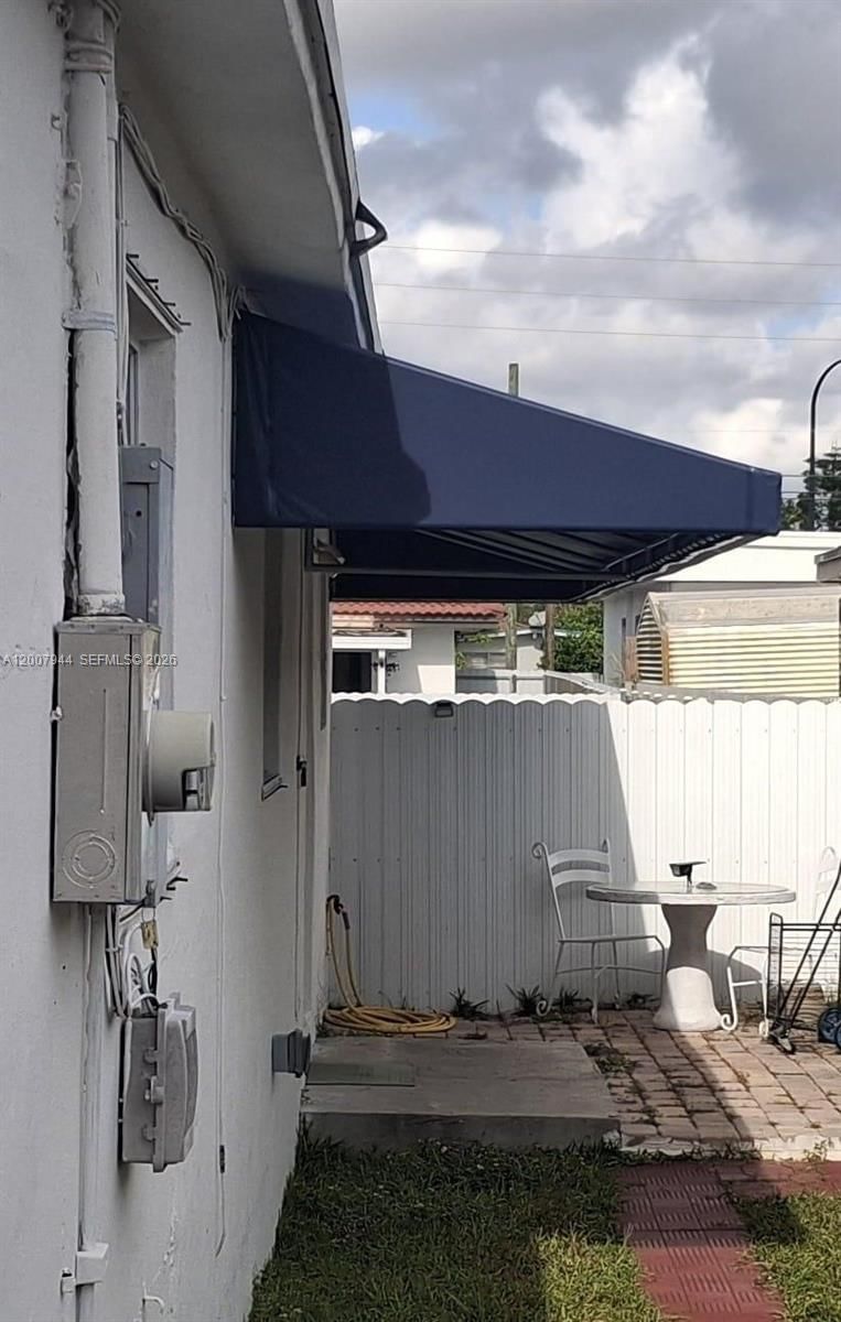 Real estate property located at 12215 217th St, Miami-dade, Flamingo Park, Miami, FL