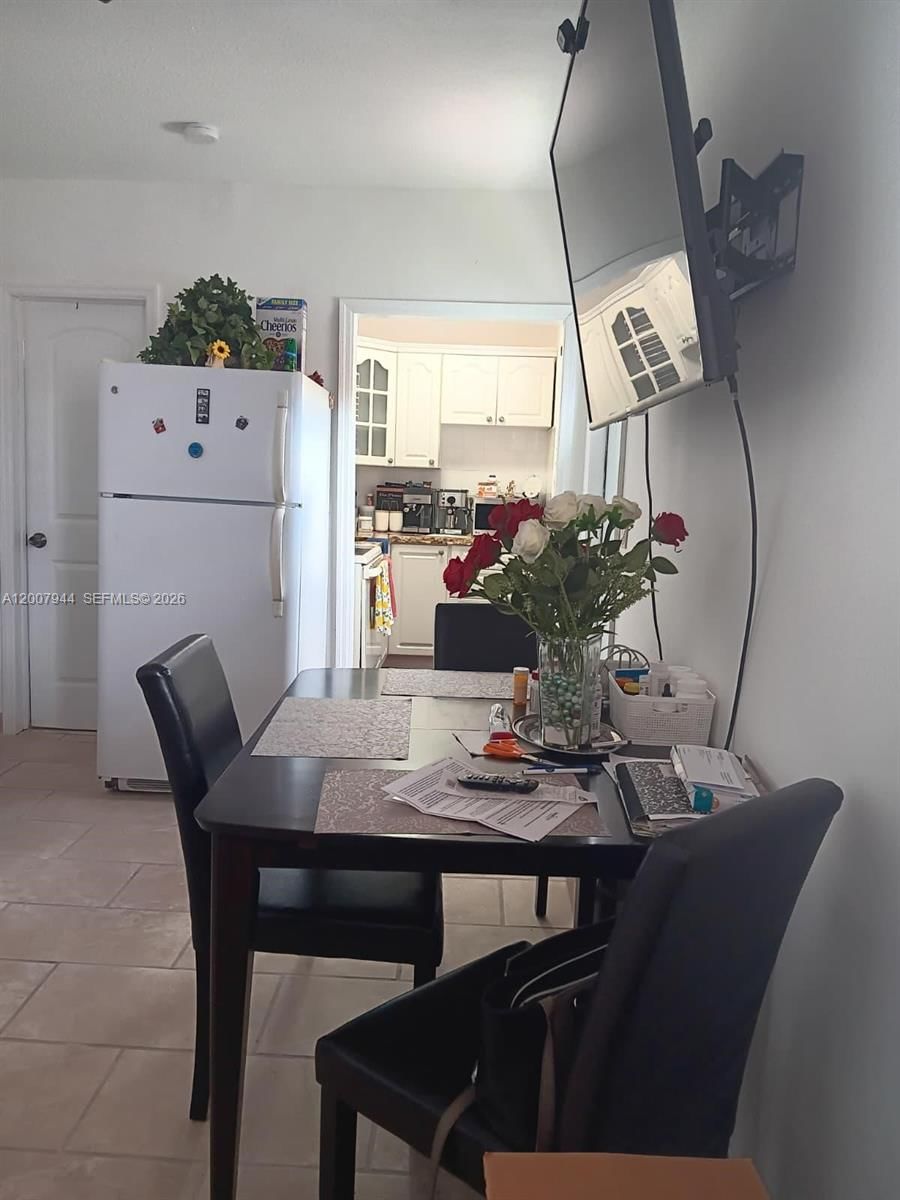 Real estate property located at 12215 217th St, Miami-dade, Flamingo Park, Miami, FL