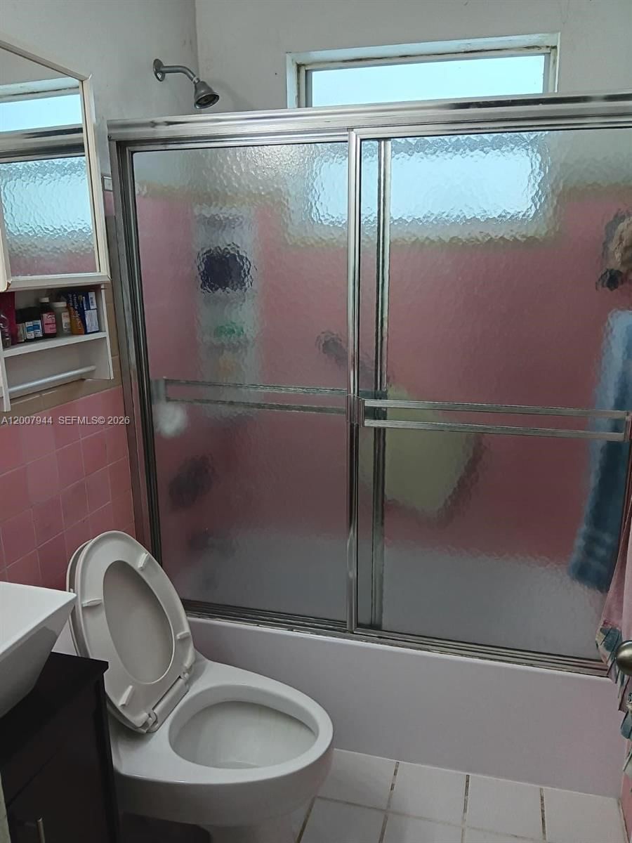 Real estate property located at 12215 217th St, Miami-dade, Flamingo Park, Miami, FL