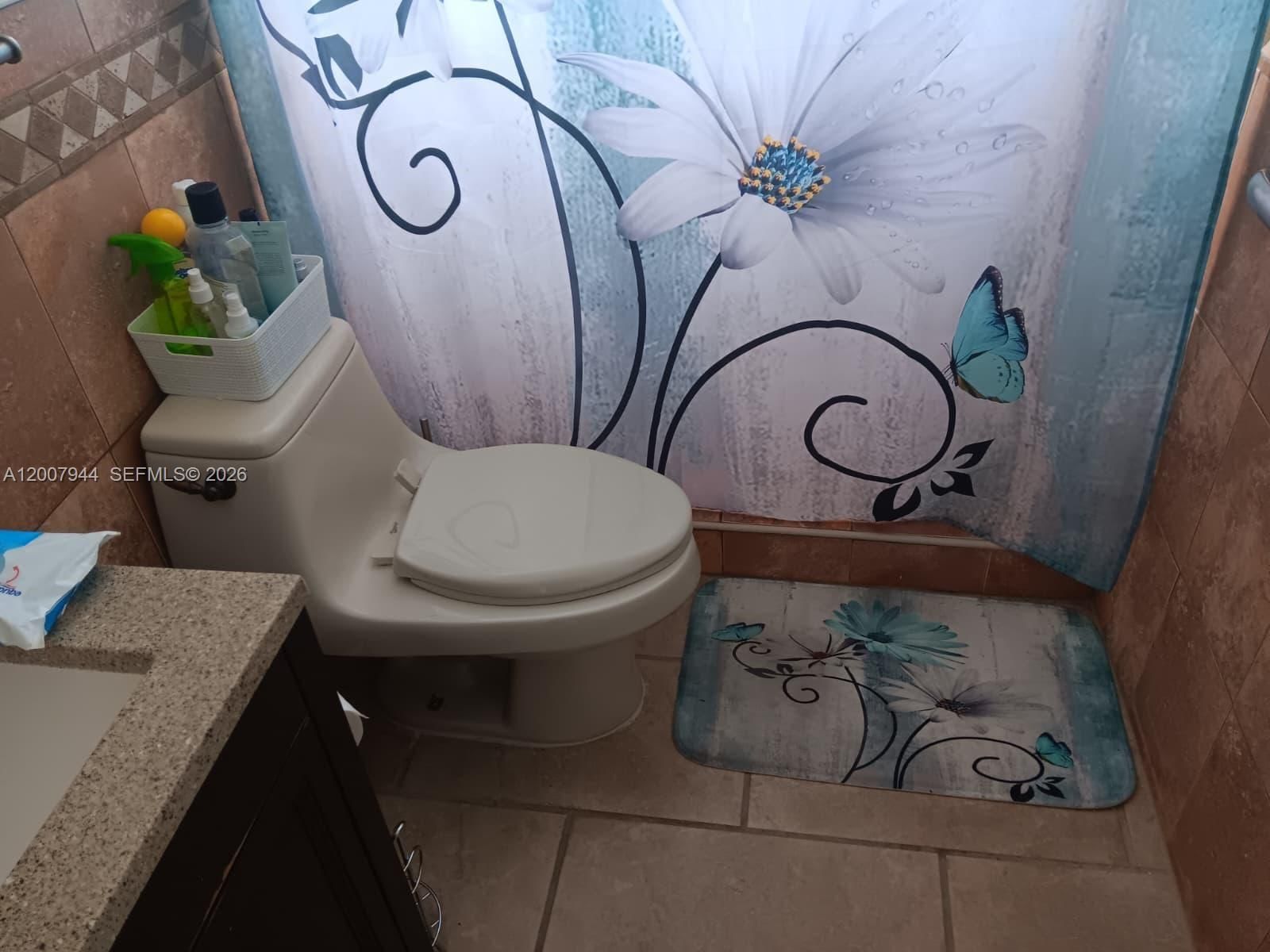 Real estate property located at 12215 217th St, Miami-dade, Flamingo Park, Miami, FL