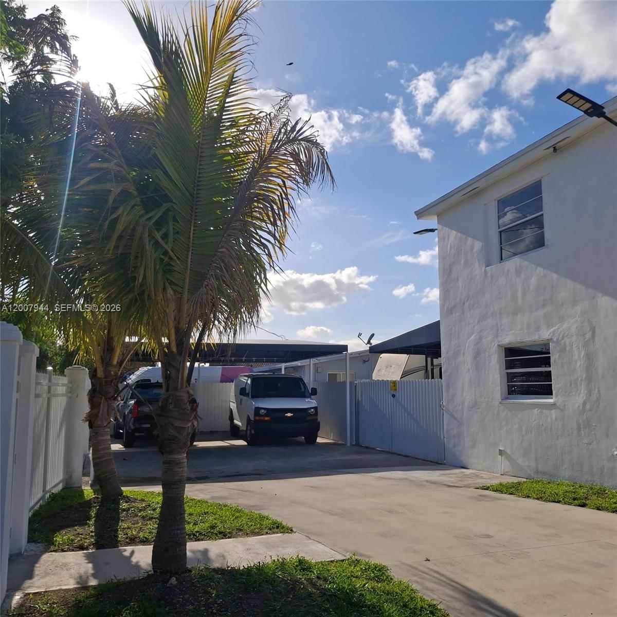Real estate property located at 12215 217th St, Miami-dade, Flamingo Park, Miami, FL