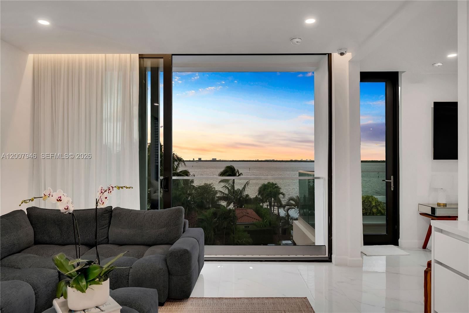 Real estate property located at 11 Century Ln, Miami-dade, Belle Isle Villas, Miami Beach, FL