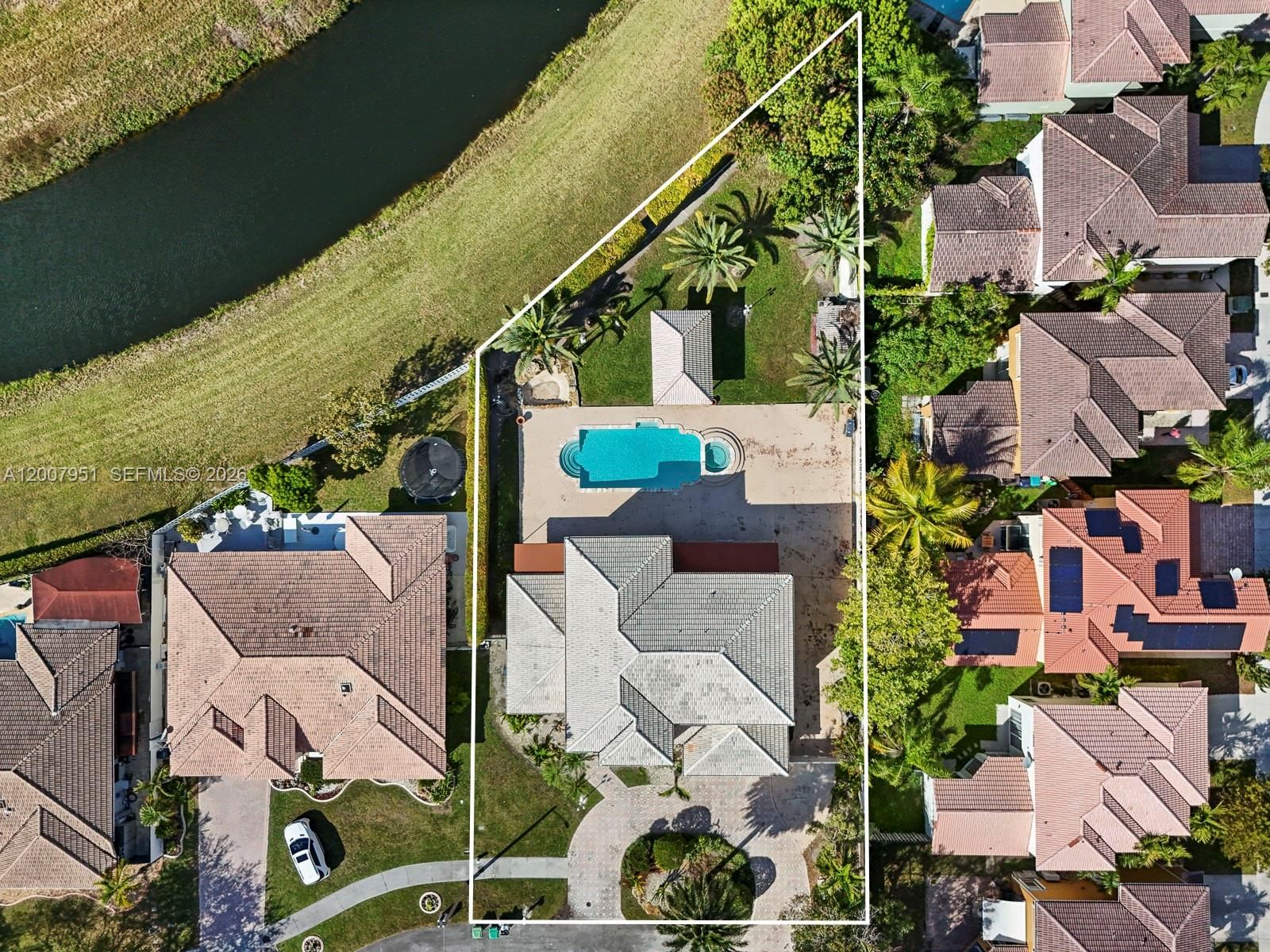 Real estate property located at 11230 156th Ave, Miami-dade, Hammocks Shores 2nd Addn, Miami, FL