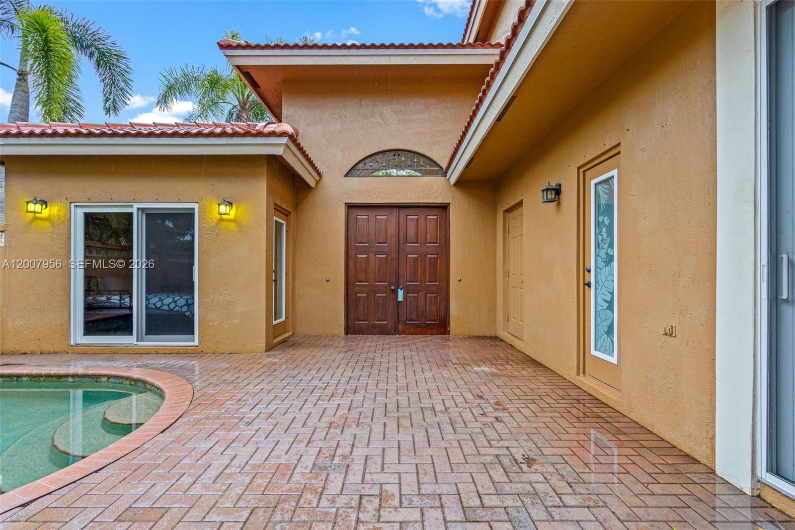 Real estate property located at 16403 Diamond Head Dr, Broward, Sapphire Pointe - Diamond, Weston, FL