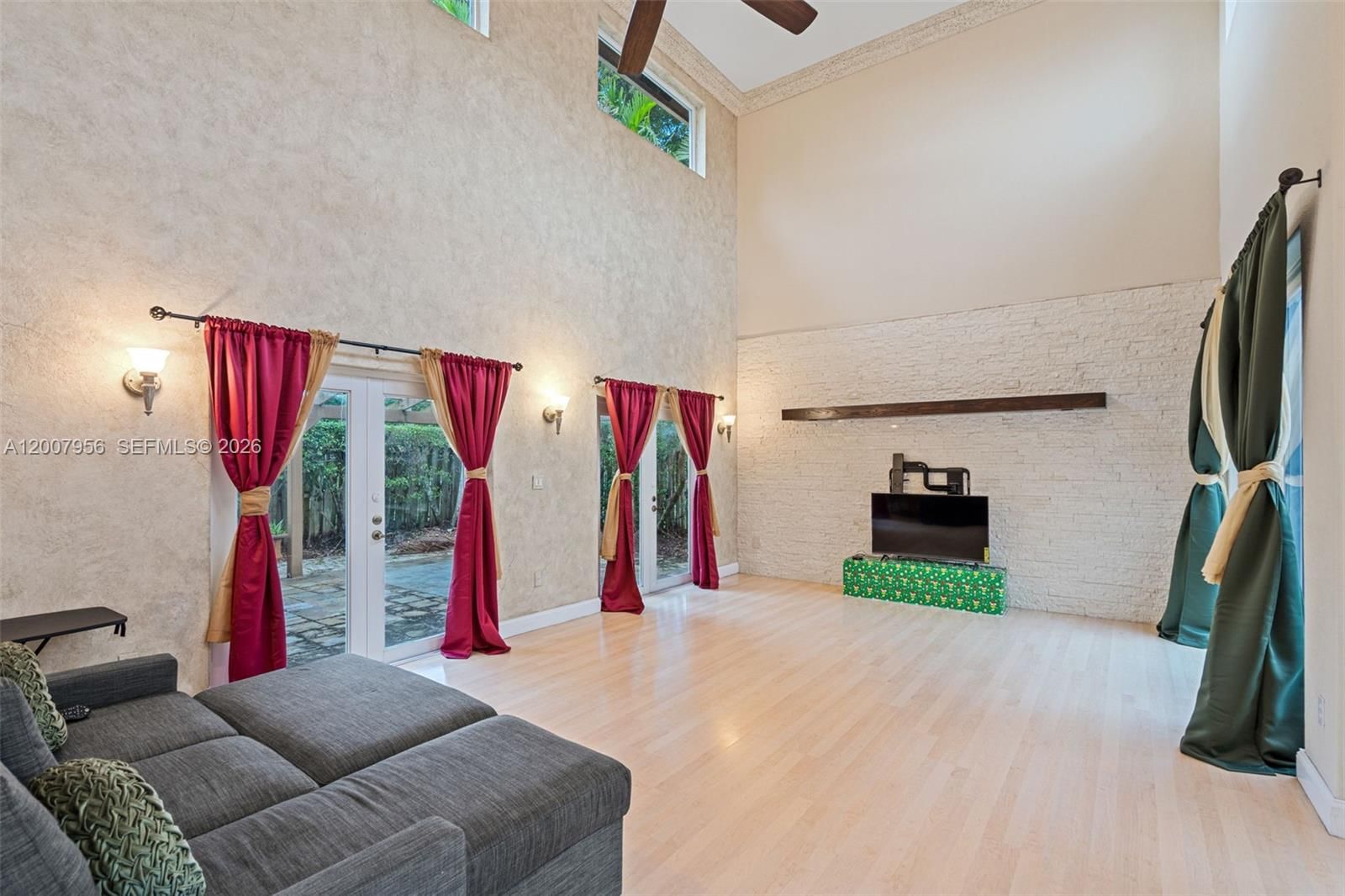 Real estate property located at 16403 Diamond Head Dr, Broward, Sapphire Pointe - Diamond, Weston, FL