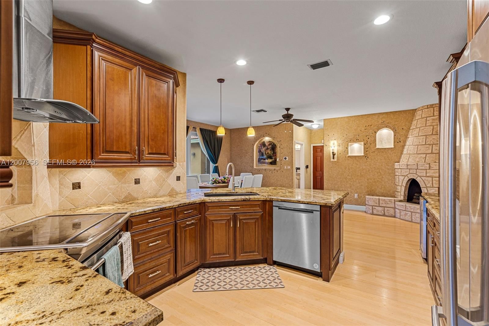 Real estate property located at 16403 Diamond Head Dr, Broward, Sapphire Pointe - Diamond, Weston, FL