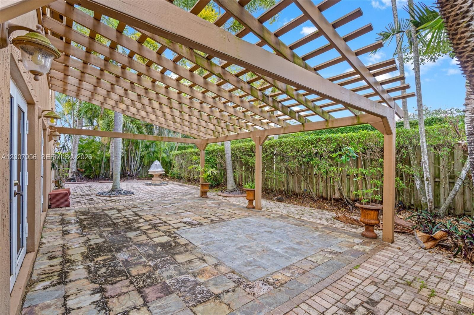 Real estate property located at 16403 Diamond Head Dr, Broward, Sapphire Pointe - Diamond, Weston, FL