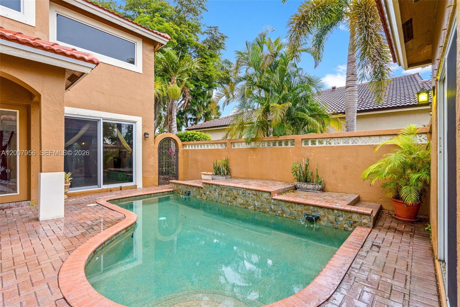 Real estate property located at 16403 Diamond Head Dr, Broward, Sapphire Pointe - Diamond, Weston, FL