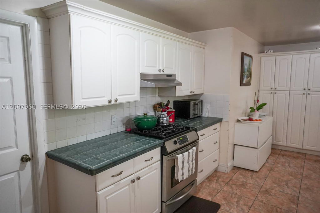 Real estate property located at 11311 164th Ter, Miami-dade, Lazarus On Richmond, Miami, FL