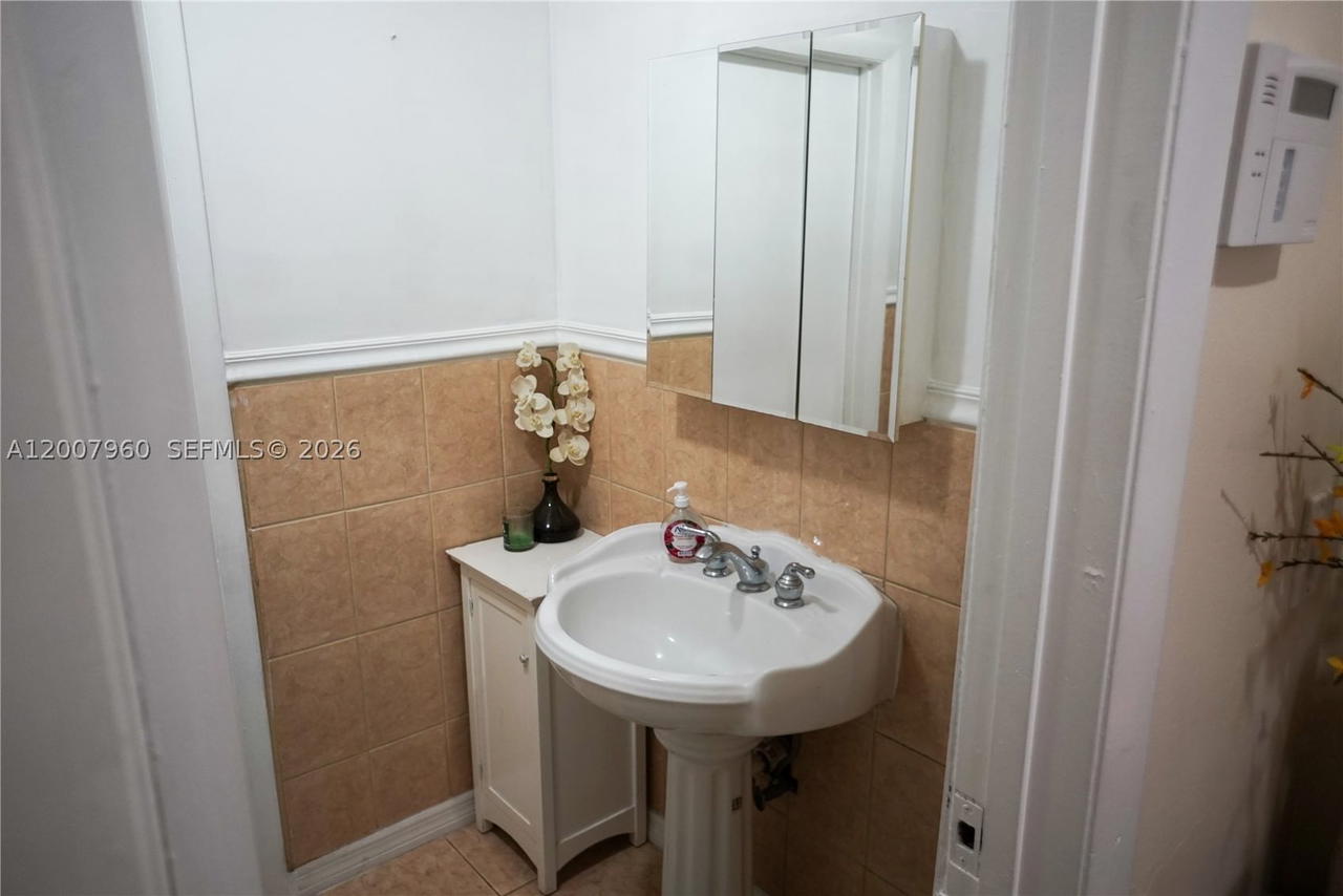 Real estate property located at 11311 164th Ter, Miami-dade, Lazarus On Richmond, Miami, FL