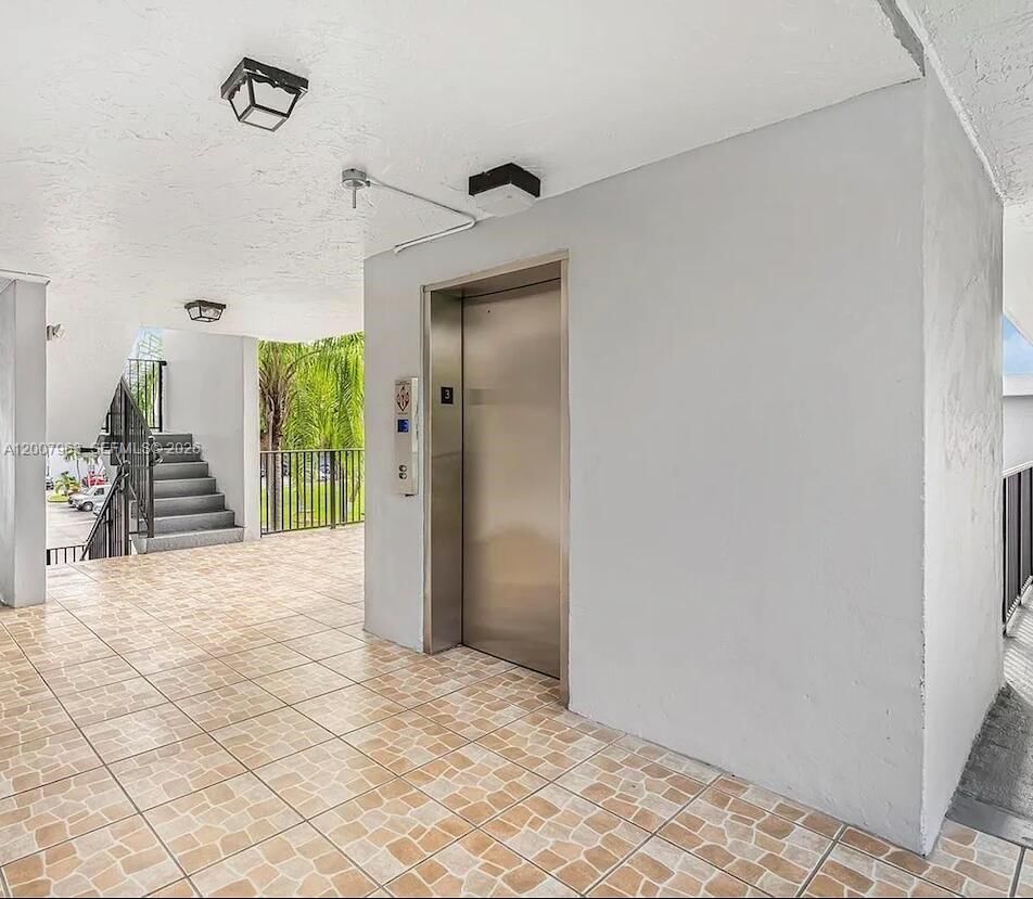 Real estate property located at 13870 62nd St #208, Miami-dade, Villa Grande Condo, Miami, FL