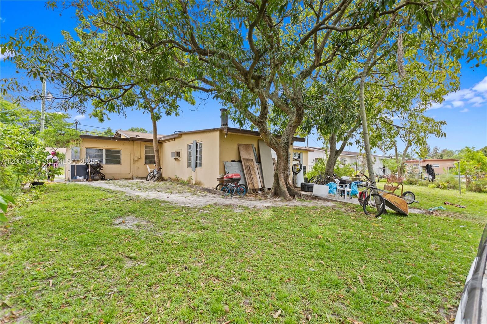 Real estate property located at 10920 12th Ct, Miami-dade, Silver Blue Lake Estates, Miami, FL