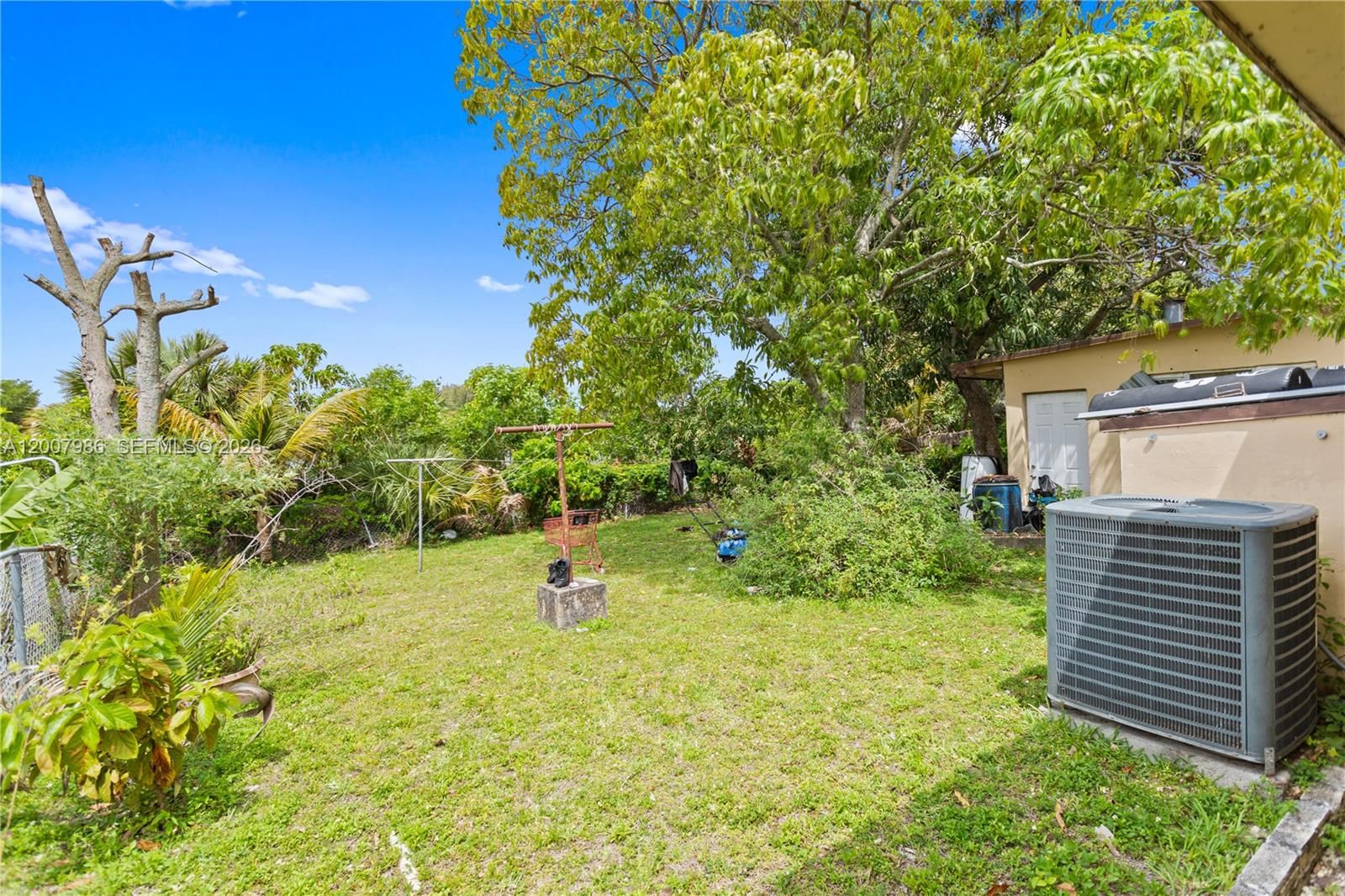 Real estate property located at 10920 12th Ct, Miami-dade, Silver Blue Lake Estates, Miami, FL