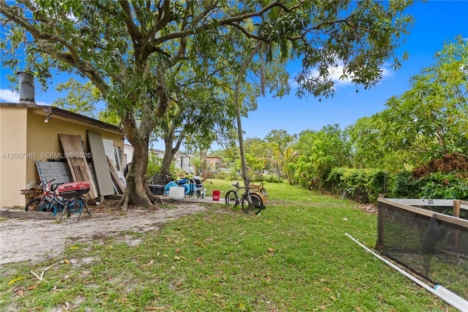 Real estate property located at 10920 12th Ct, Miami-dade, Silver Blue Lake Estates, Miami, FL