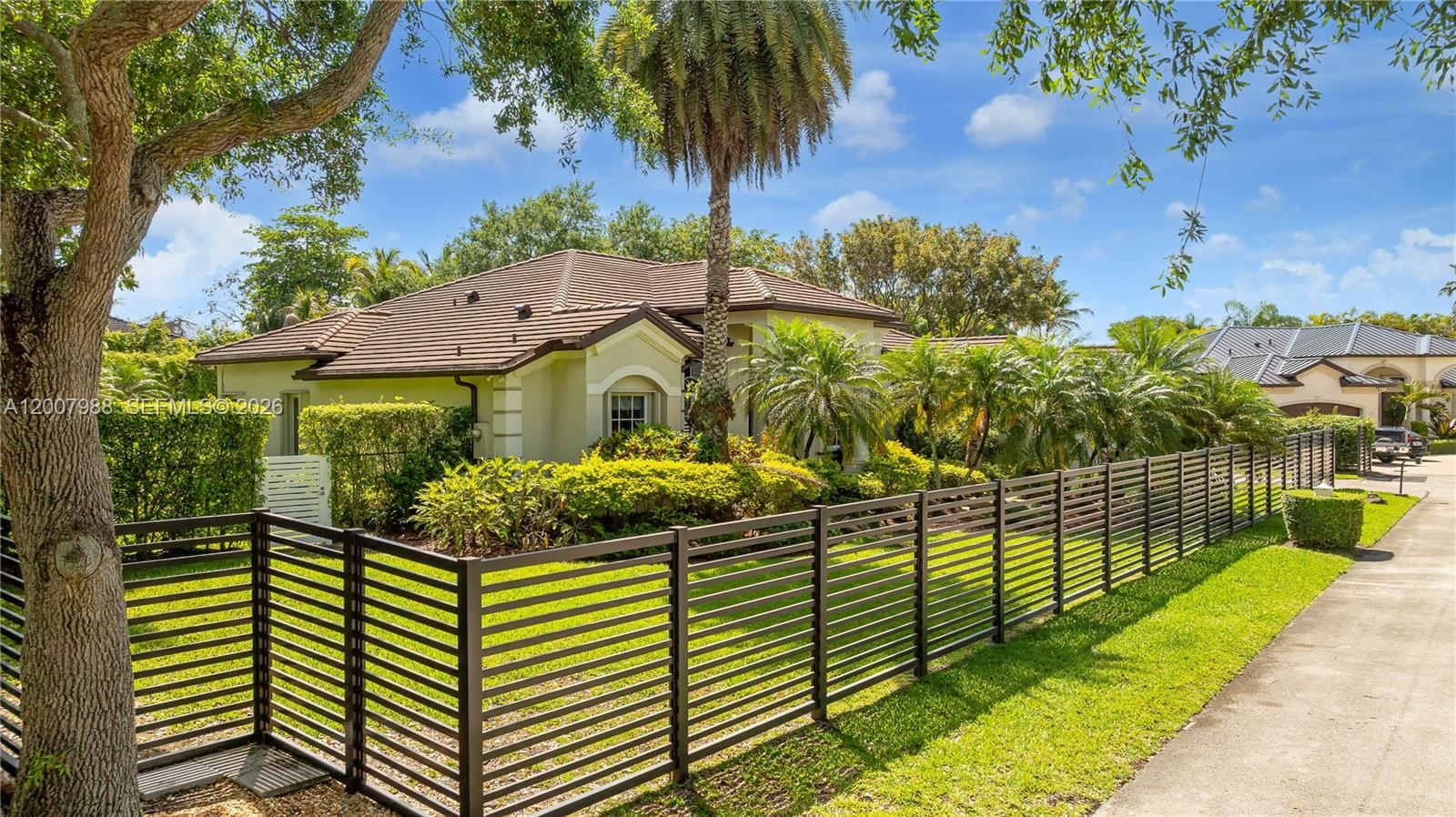 Real estate property located at 14831 95th Ct, Miami-dade, Twenty Oaks, Miami, FL