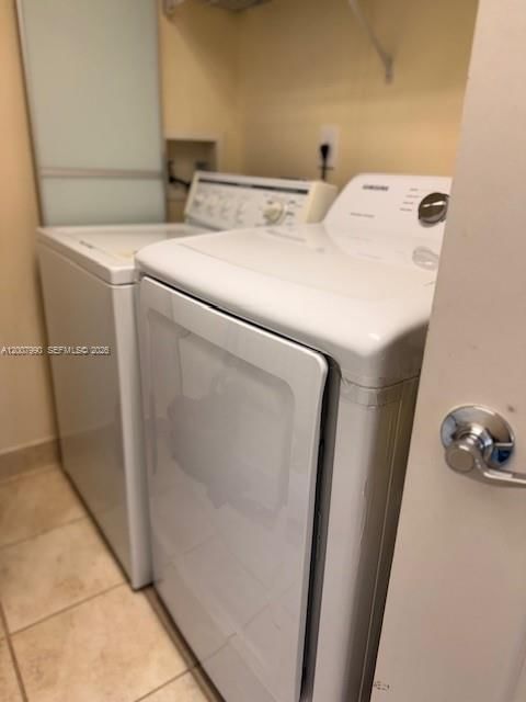 Real estate property located at 3370 Hidden Bay Dr #1213, Miami-dade, 100 Hidden Bay Condo, Aventura, FL