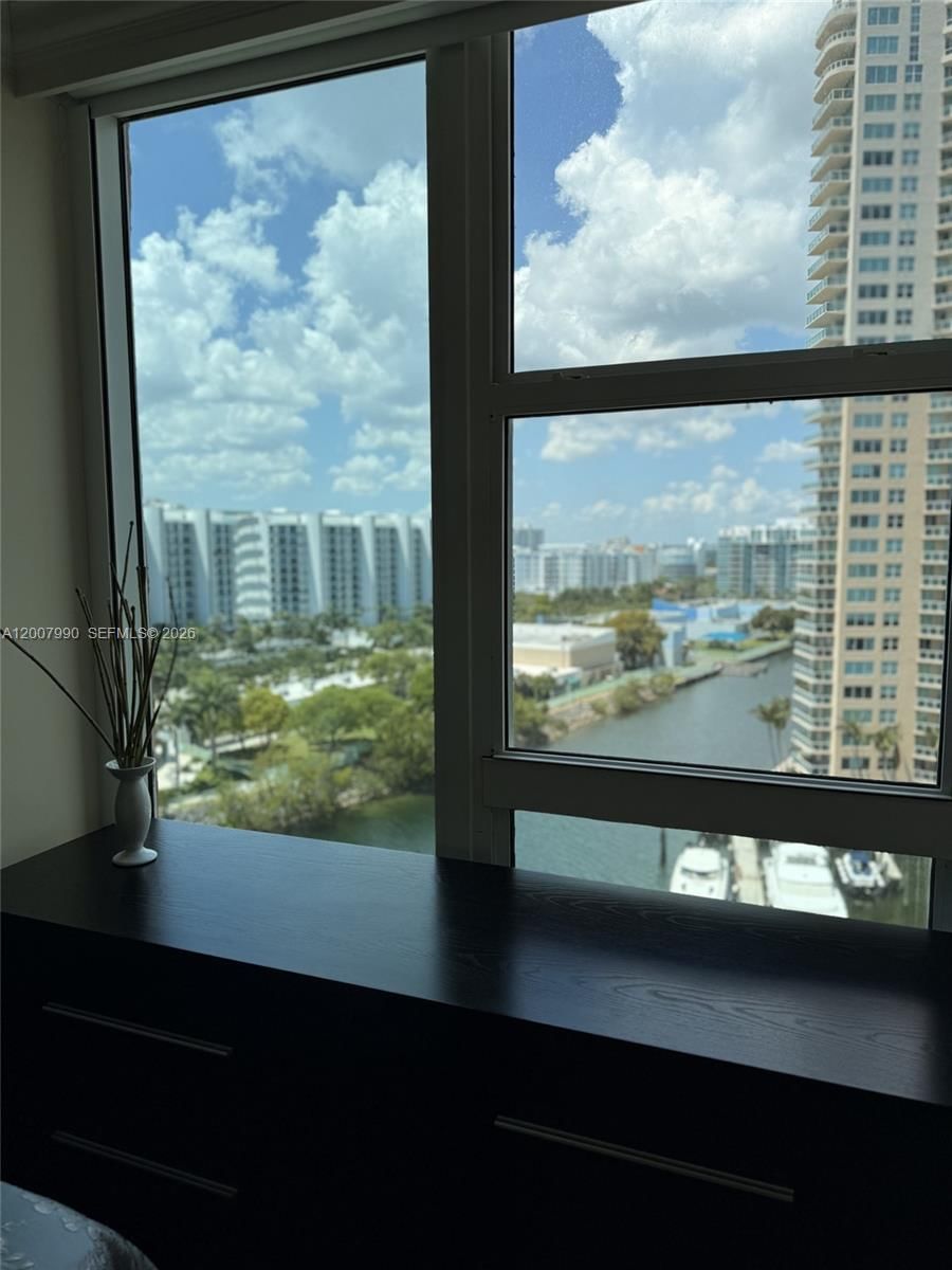 Real estate property located at 3370 Hidden Bay Dr #1213, Miami-dade, 100 Hidden Bay Condo, Aventura, FL