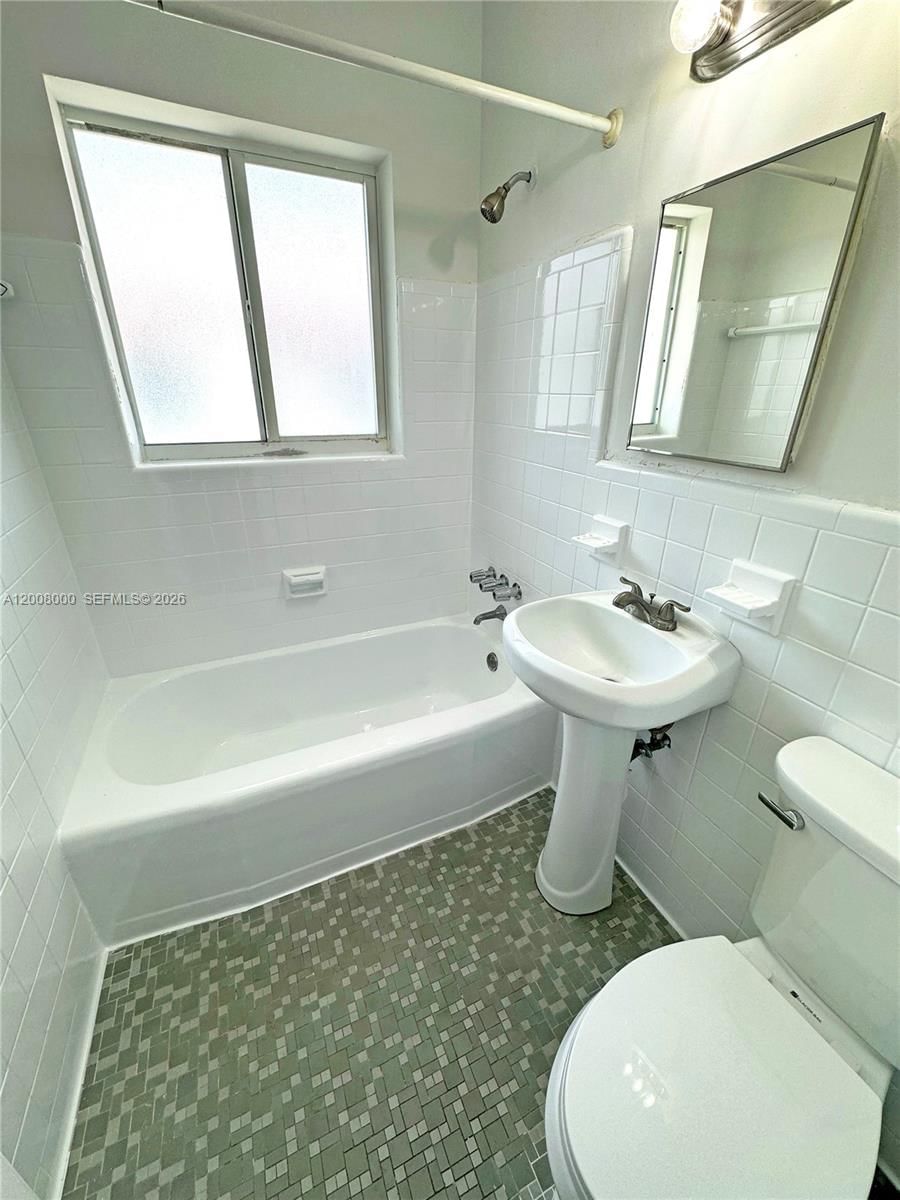 Real estate property located at 4 47th St, Miami-dade, Shadowlawn, Miami, FL