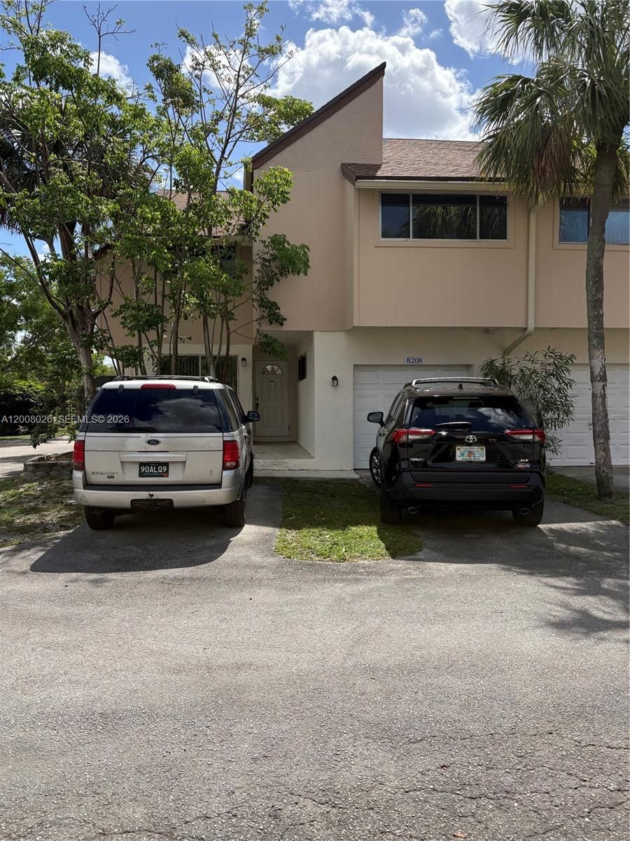 Real estate property located at 8208 9th Ct #1, Broward, Townhouses At Jacaranda C, Plantation, FL