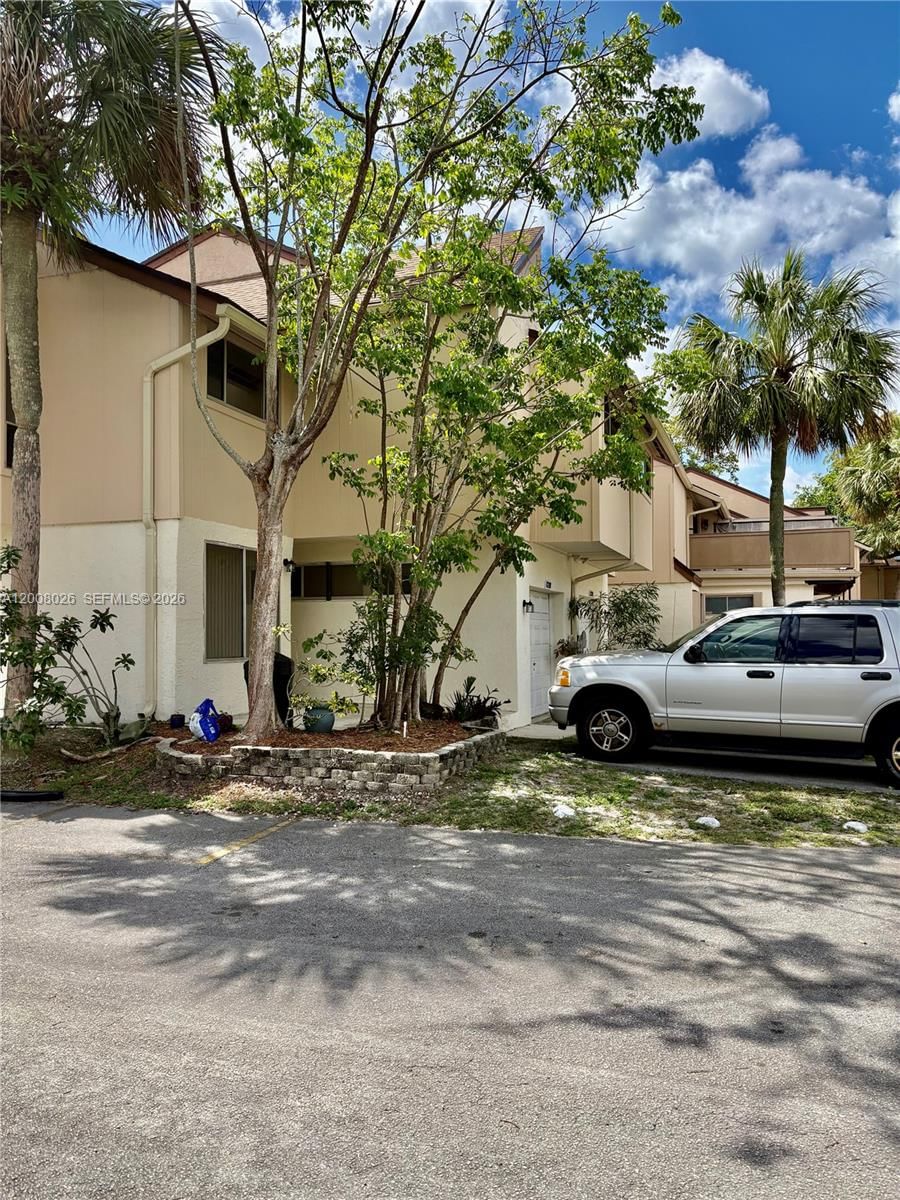 Real estate property located at 8208 9th Ct #1, Broward, Townhouses At Jacaranda C, Plantation, FL