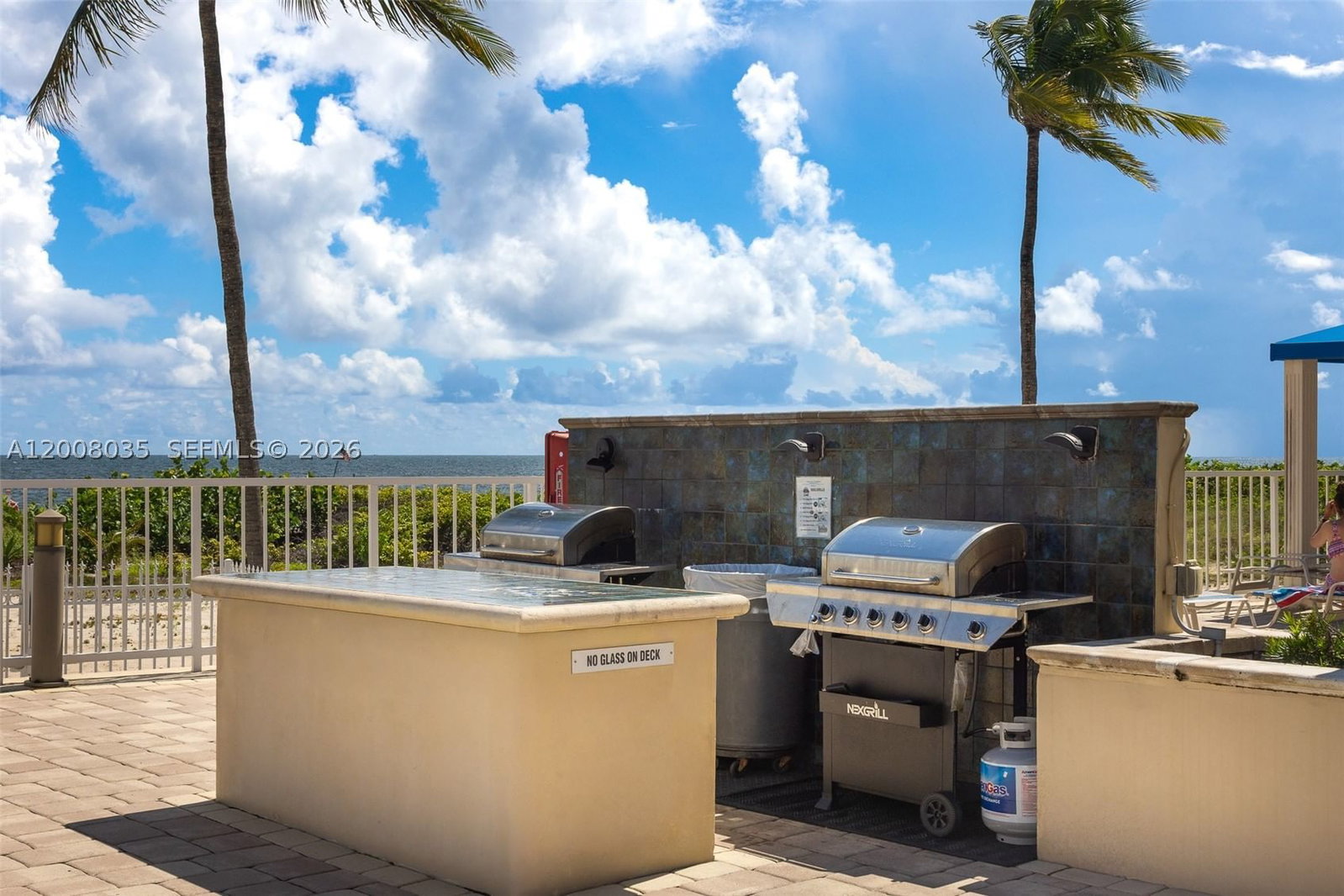 Real estate property located at 2000 Ocean Blvd #12A, Broward, Royal Coast Condo, Lauderdale By The Sea, FL