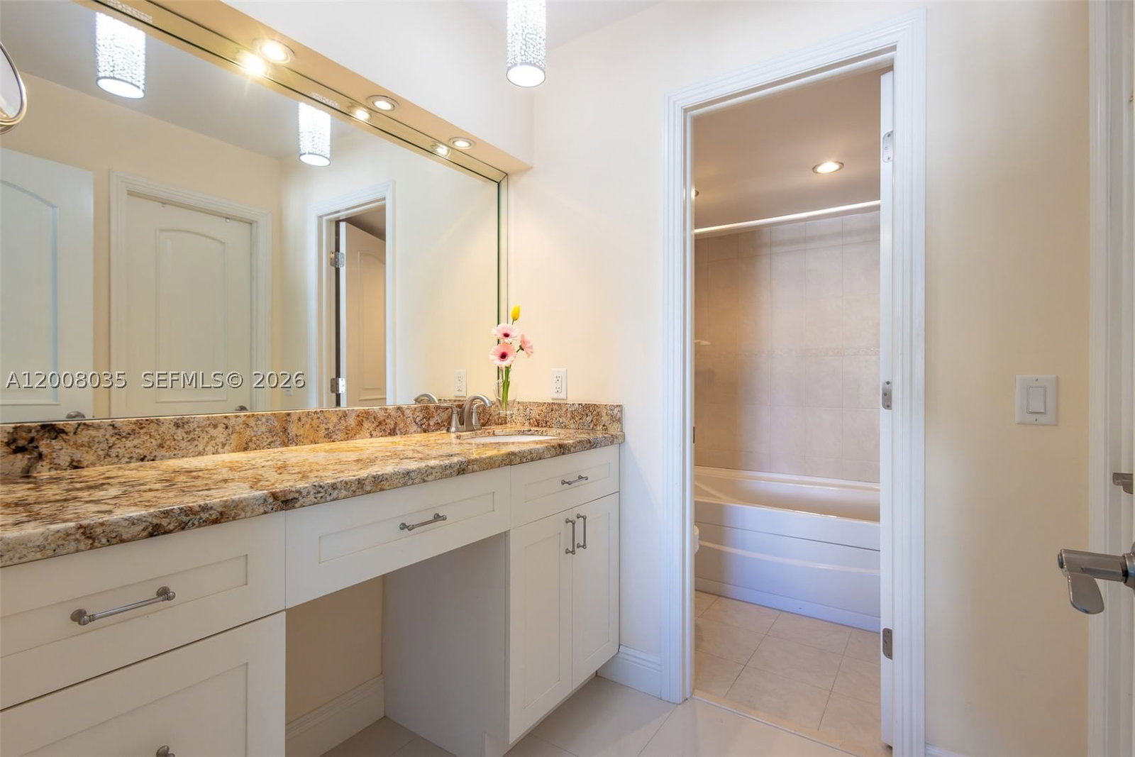 Real estate property located at 2000 Ocean Blvd #12A, Broward, Royal Coast Condo, Lauderdale By The Sea, FL