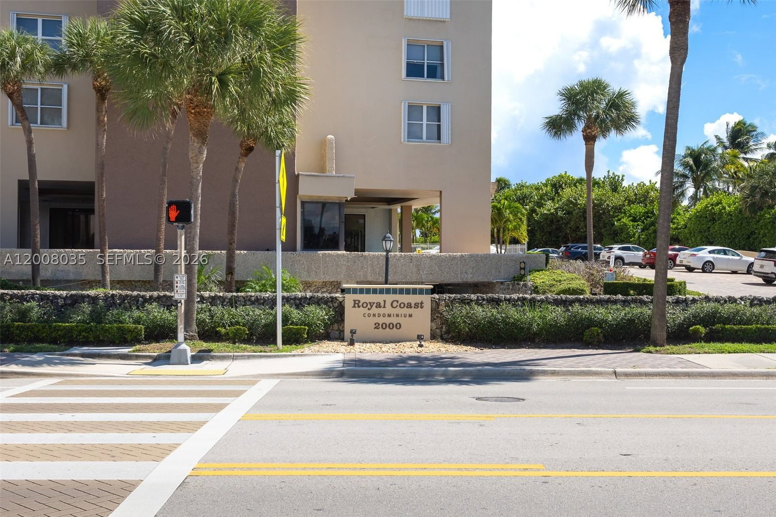 Real estate property located at 2000 Ocean Blvd #12A, Broward, Royal Coast Condo, Lauderdale By The Sea, FL