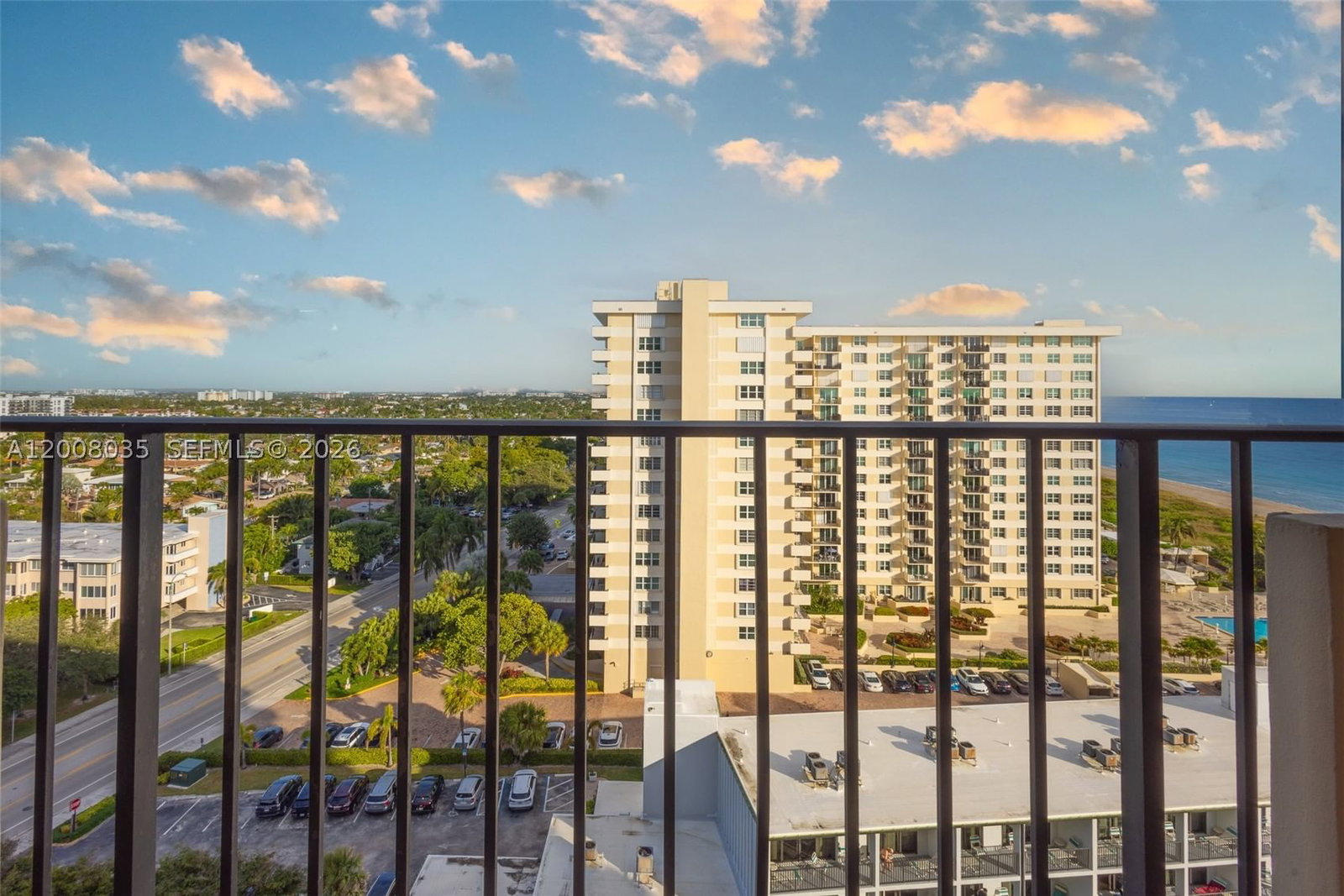 Real estate property located at 2000 Ocean Blvd #12A, Broward, Royal Coast Condo, Lauderdale By The Sea, FL