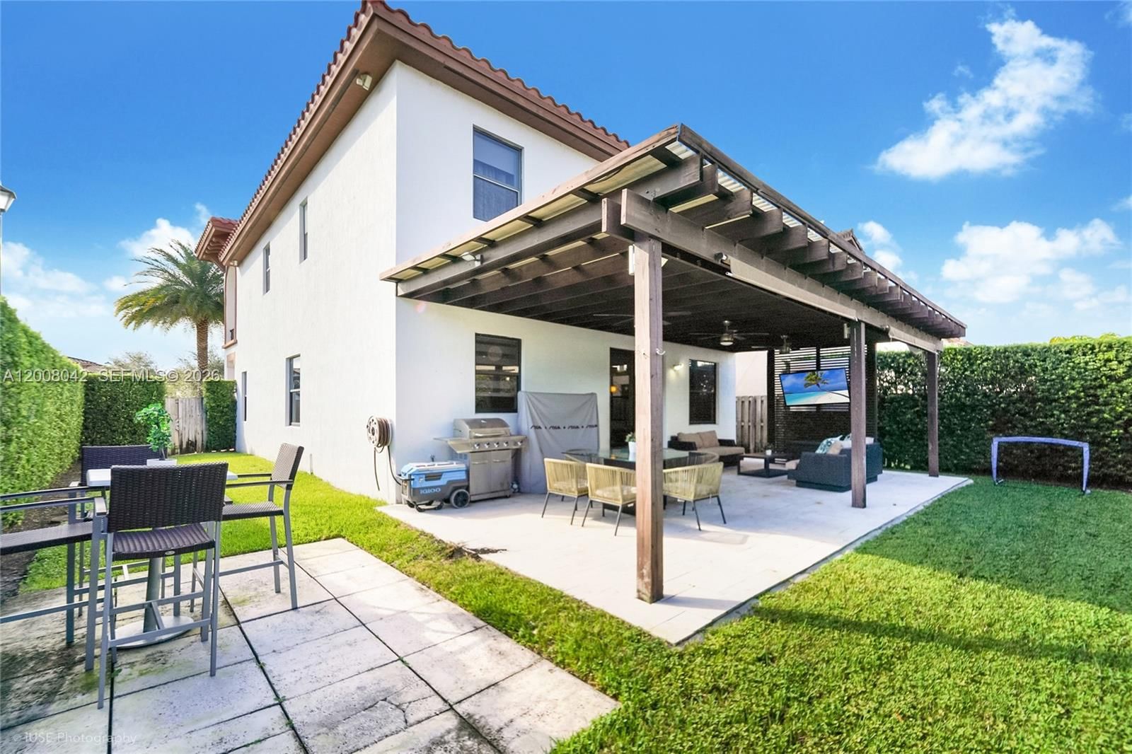 Real estate property located at 8723 102nd Pl, Miami-dade, Grand Bay North, Doral, FL