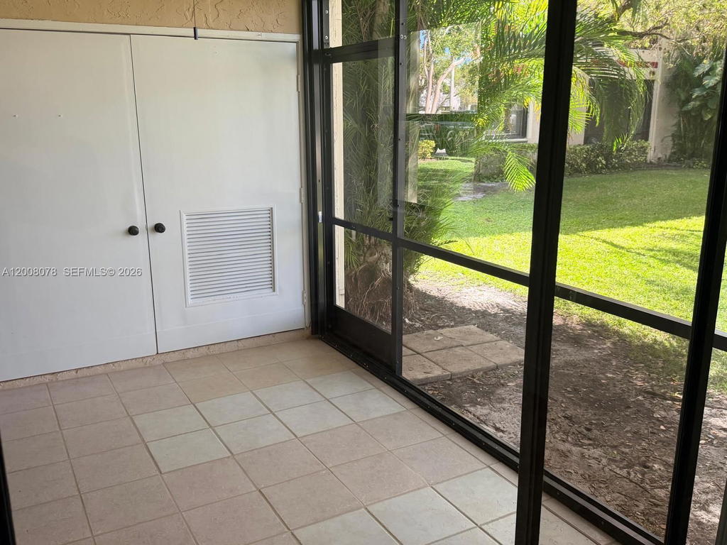 Real estate property located at 11509 10th St #11509, Broward, Pierpointe One Condo I, Pembroke Pines, FL
