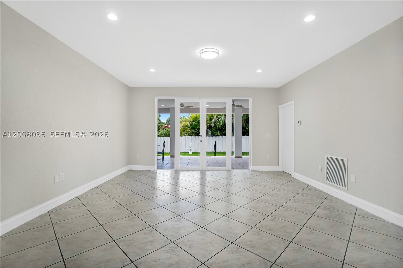 Real estate property located at 2850 5th St, Miami-dade, Palbicke & Garrisons Addn, Miami, FL