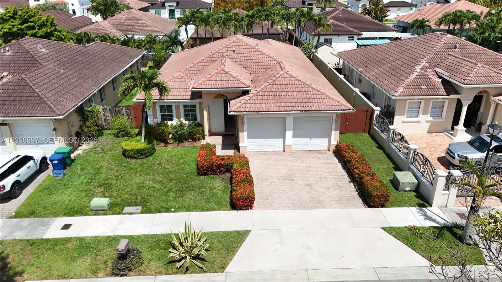 Real estate property located at 2927 145th Ct, Miami-dade, Matah Subdivision, Miami, FL