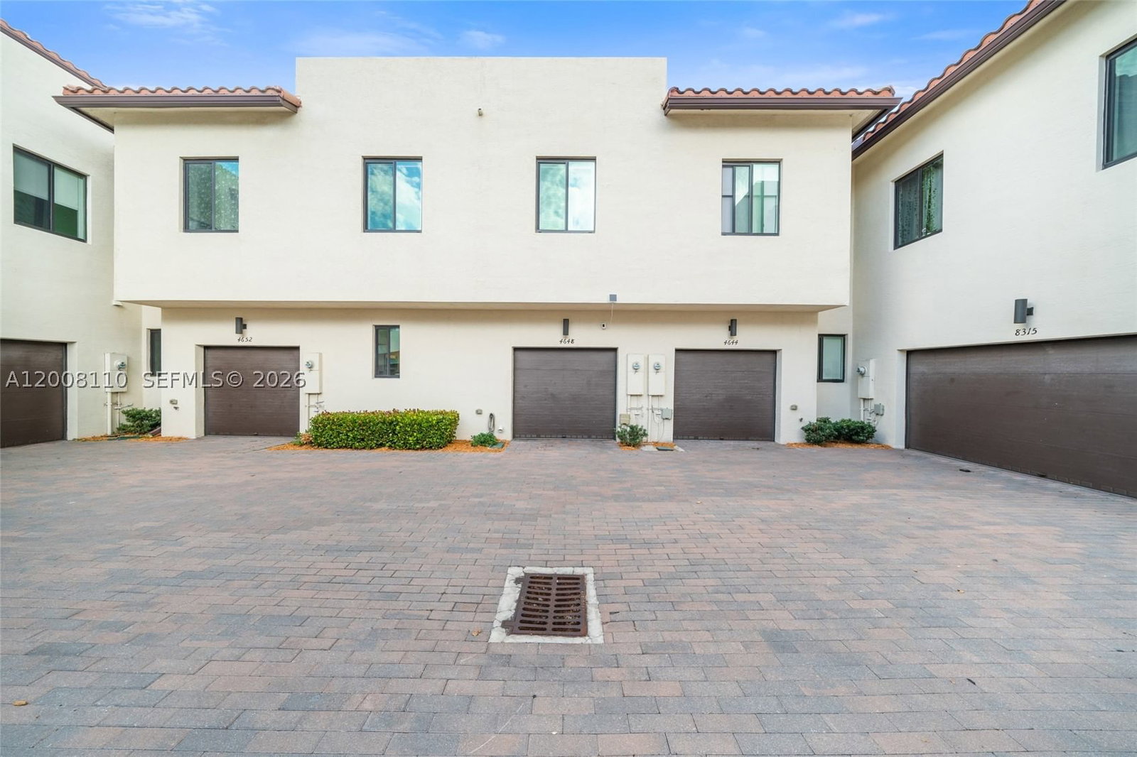 Real estate property located at 4648 83rd Ave, Miami-dade, Downtown Doral South Phas, Doral, FL