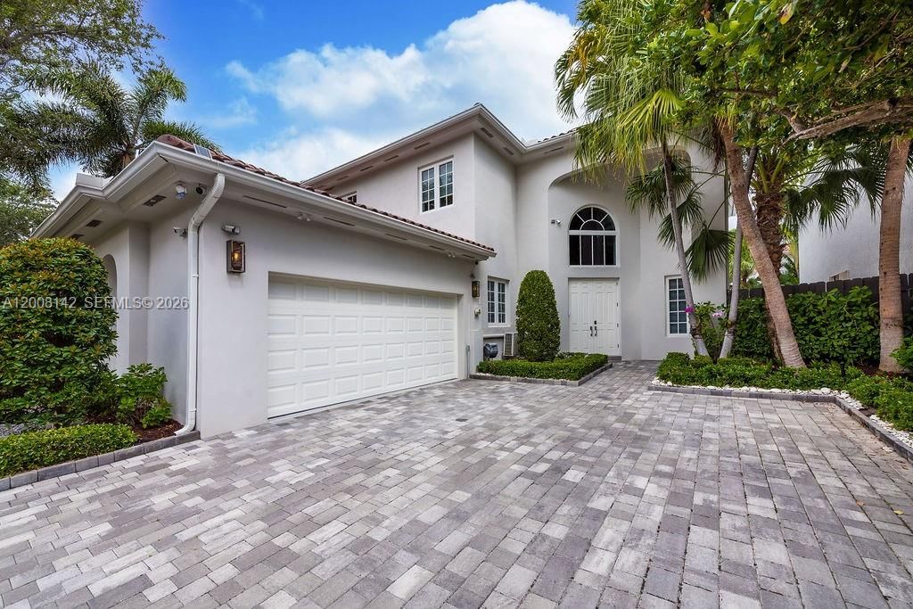 Real estate property located at 3949 194th Ln, Miami-dade, Golden Gate Estates & Mar, Sunny Isles Beach, FL