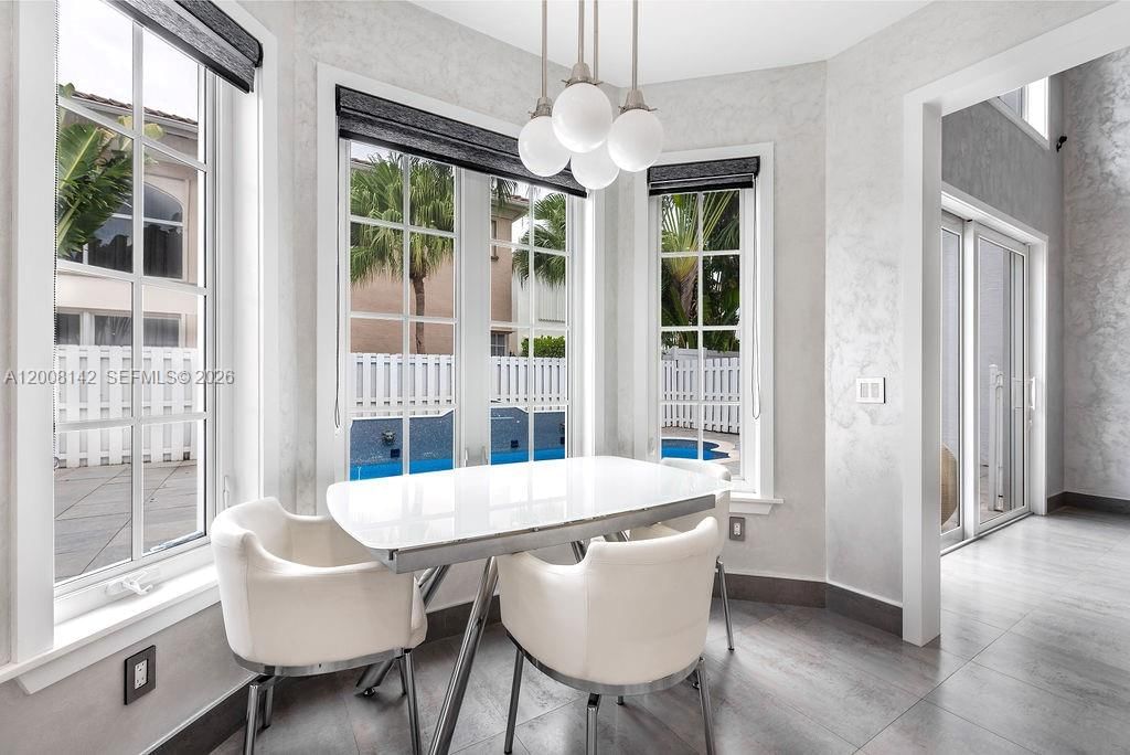 Real estate property located at 3949 194th Ln, Miami-dade, Golden Gate Estates & Mar, Sunny Isles Beach, FL