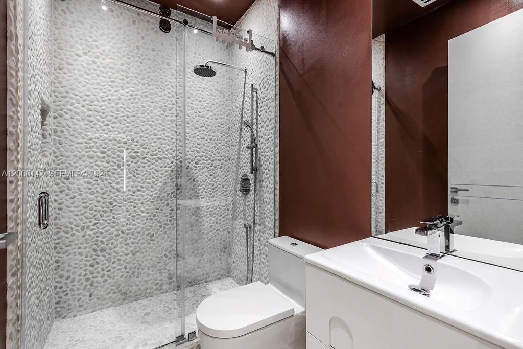 Real estate property located at 3949 194th Ln, Miami-dade, Golden Gate Estates & Mar, Sunny Isles Beach, FL